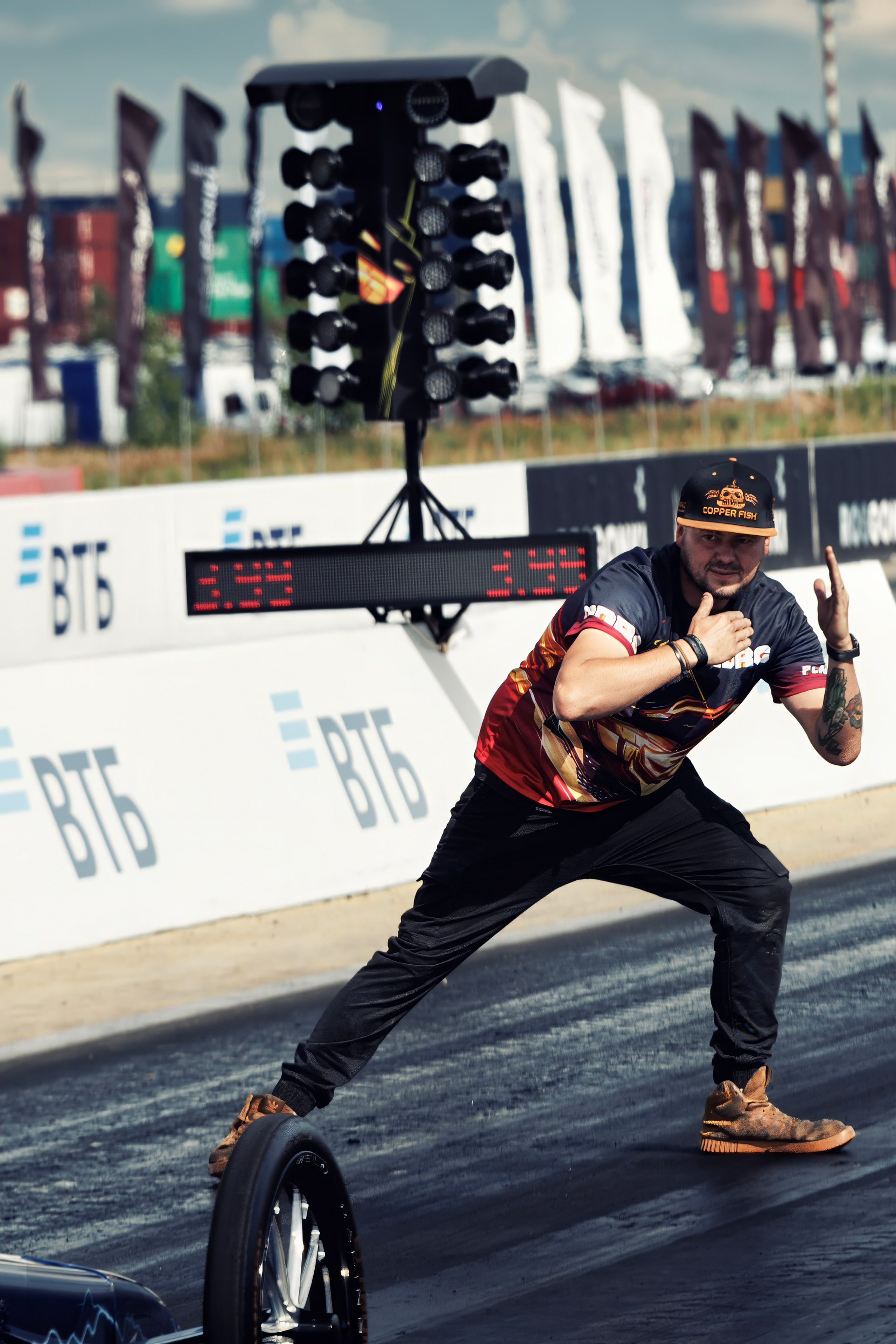 Автомобили