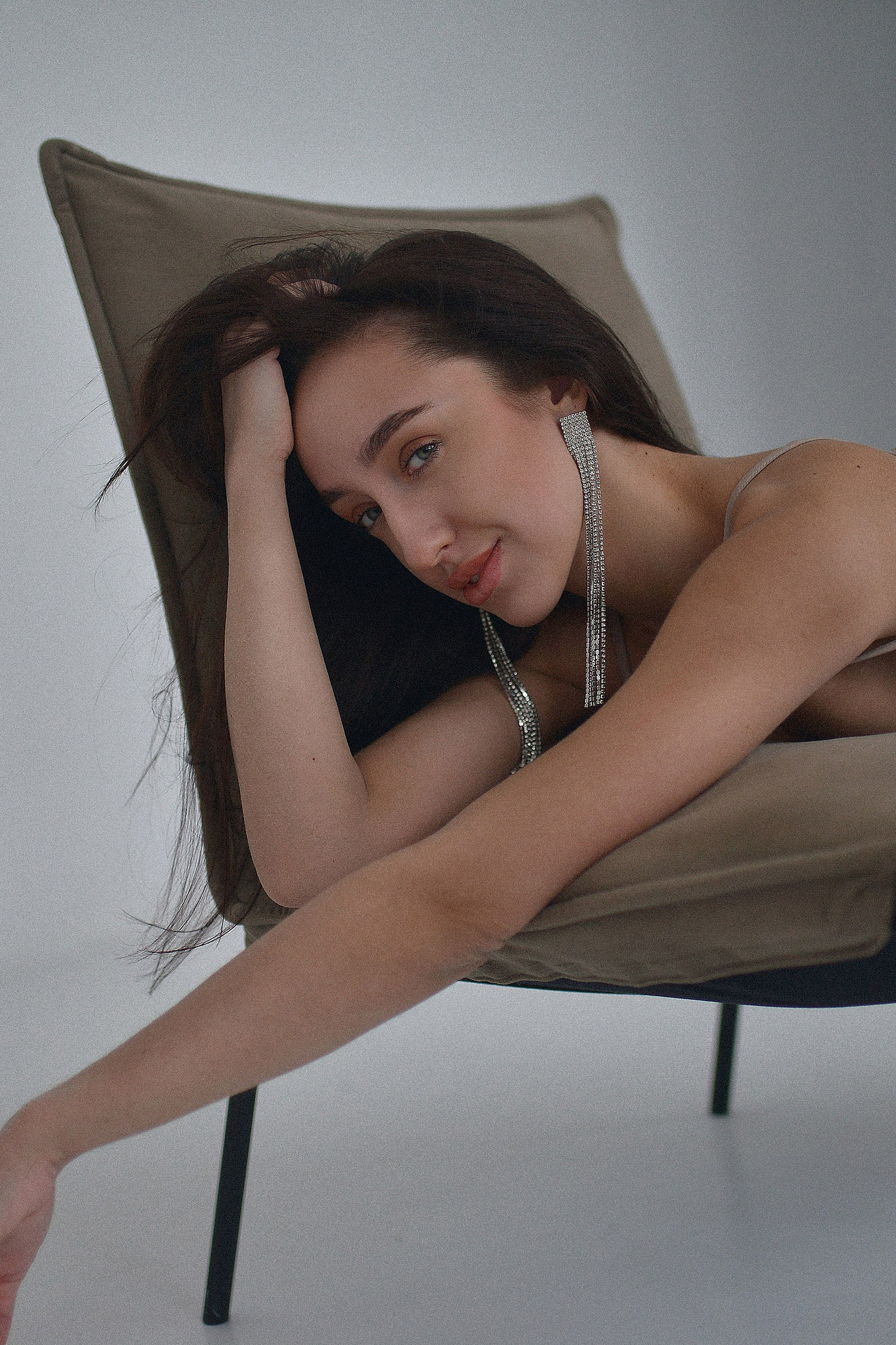 Алёна, локация MAIN