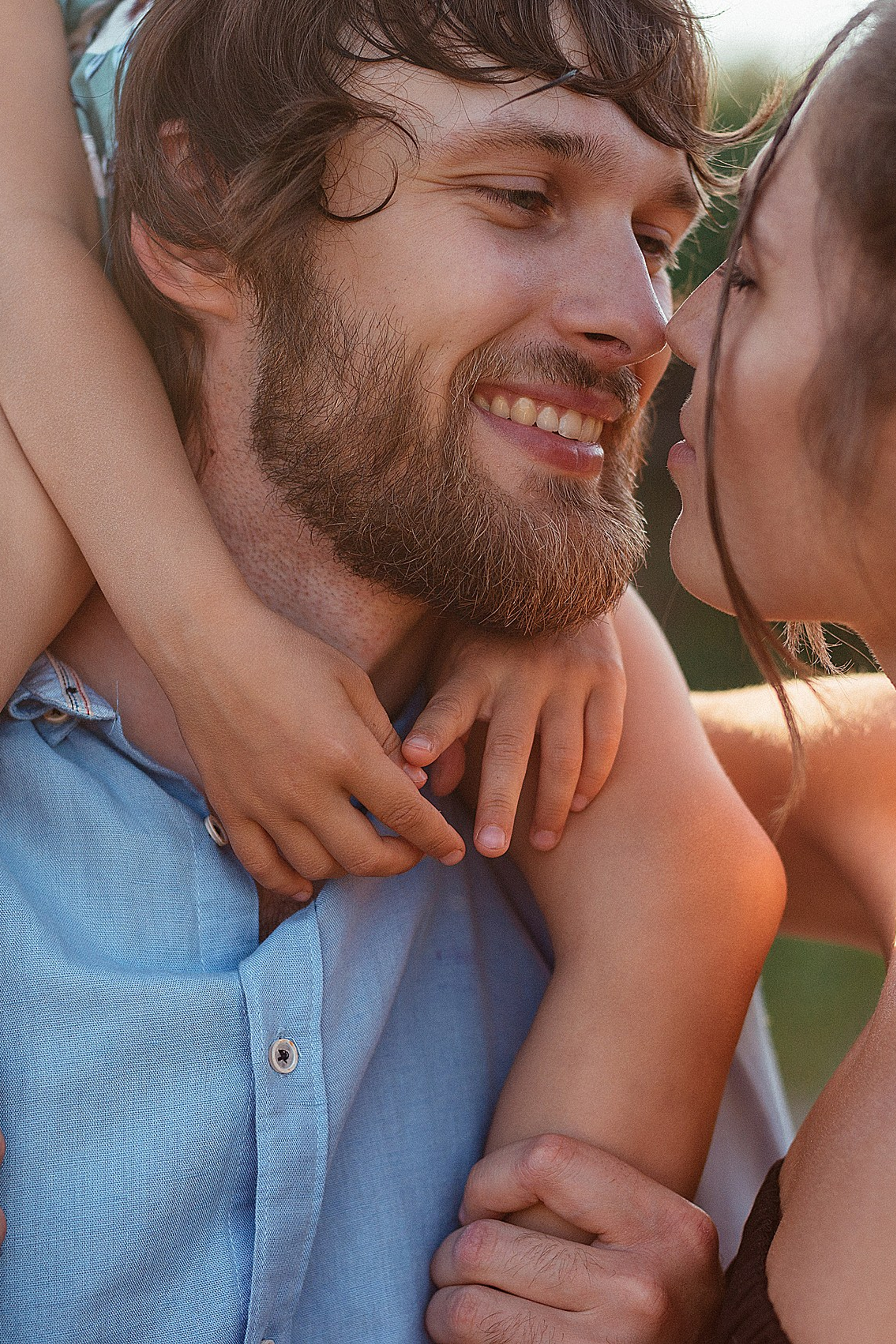 Никита, Алиса и Мира, прогулка в Краснообске