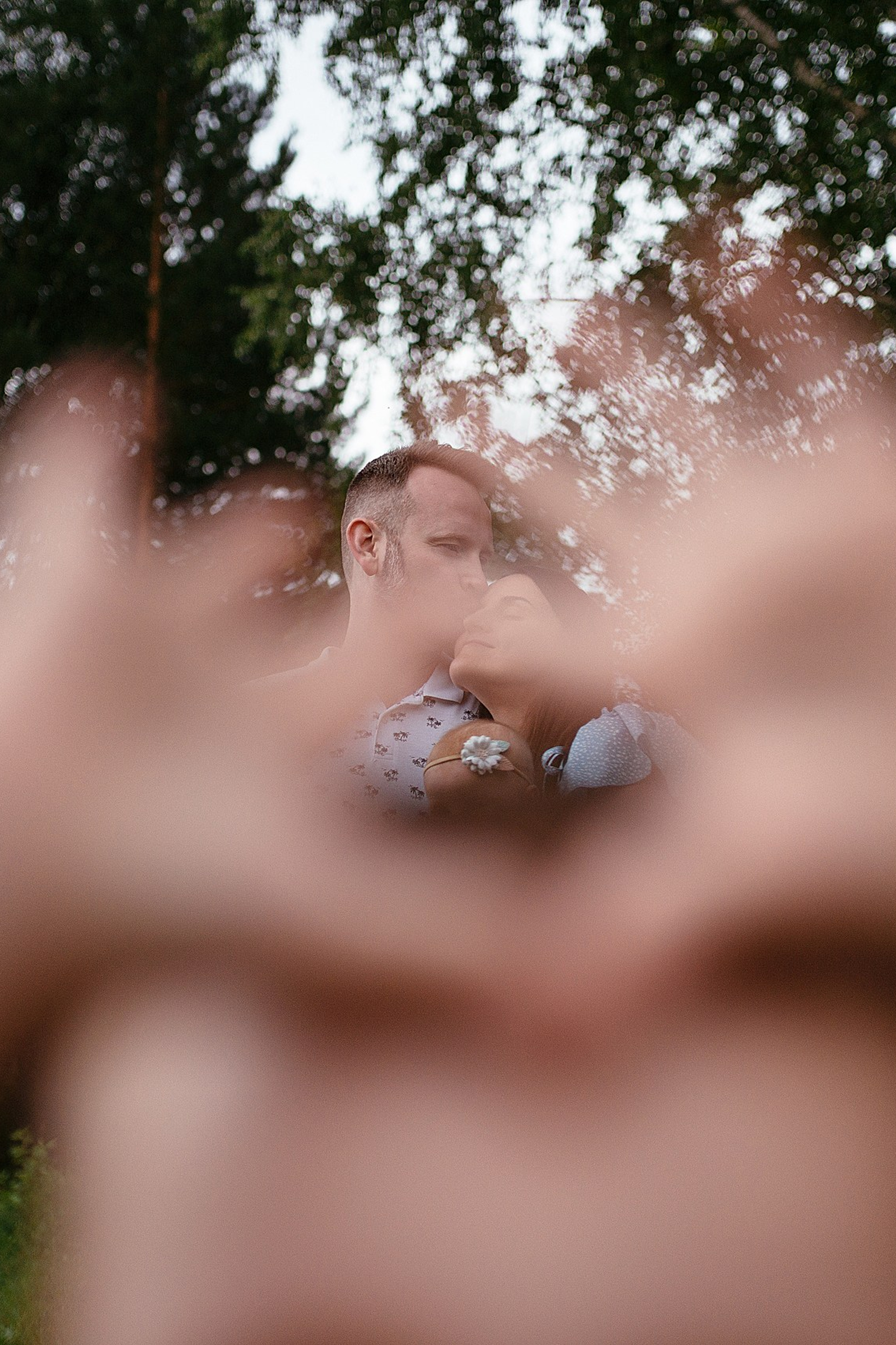 Данил, Дарья, Никита и Агата, прогулка в лесопарке Синягина