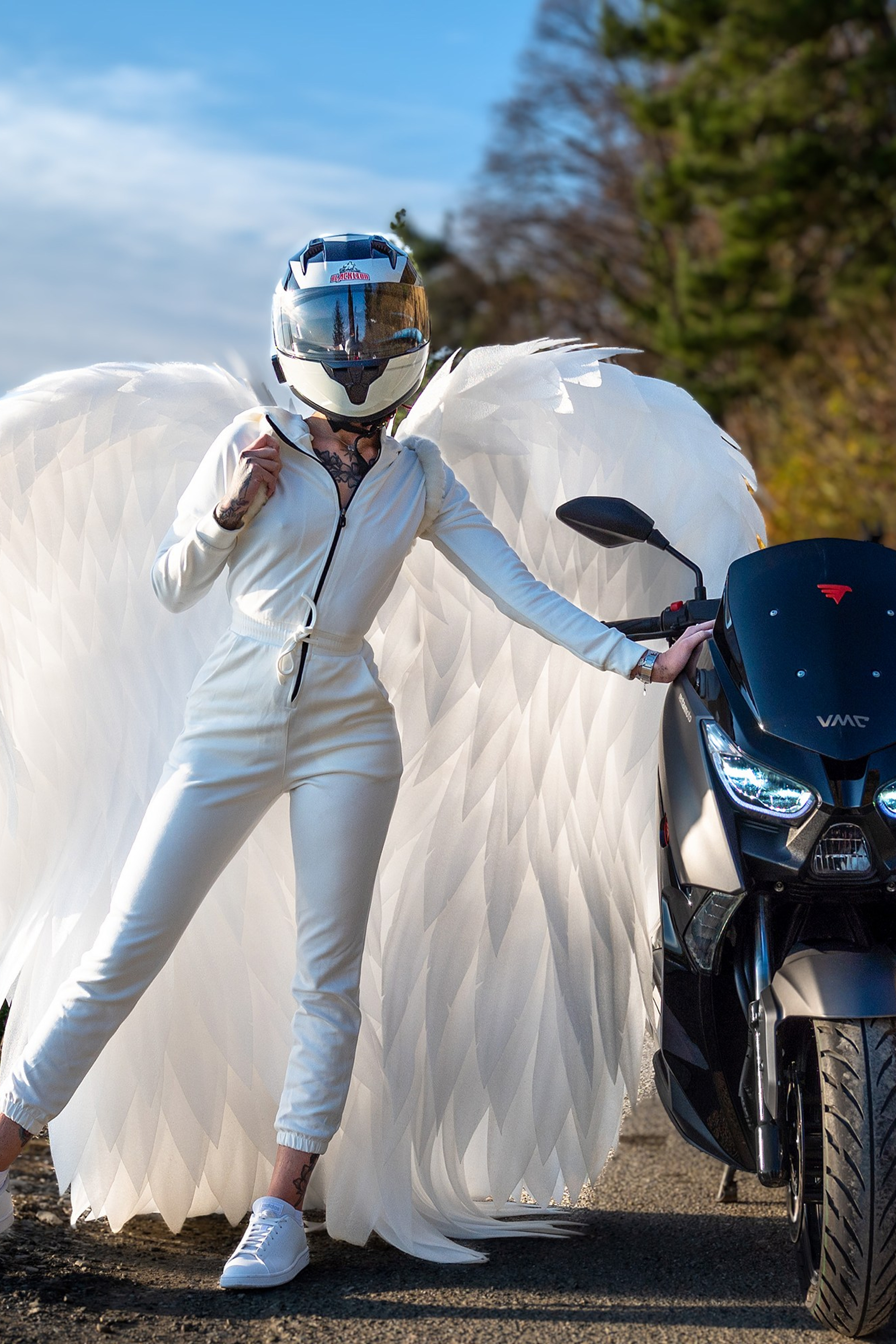 Крылья за спиной! (Гоняем))