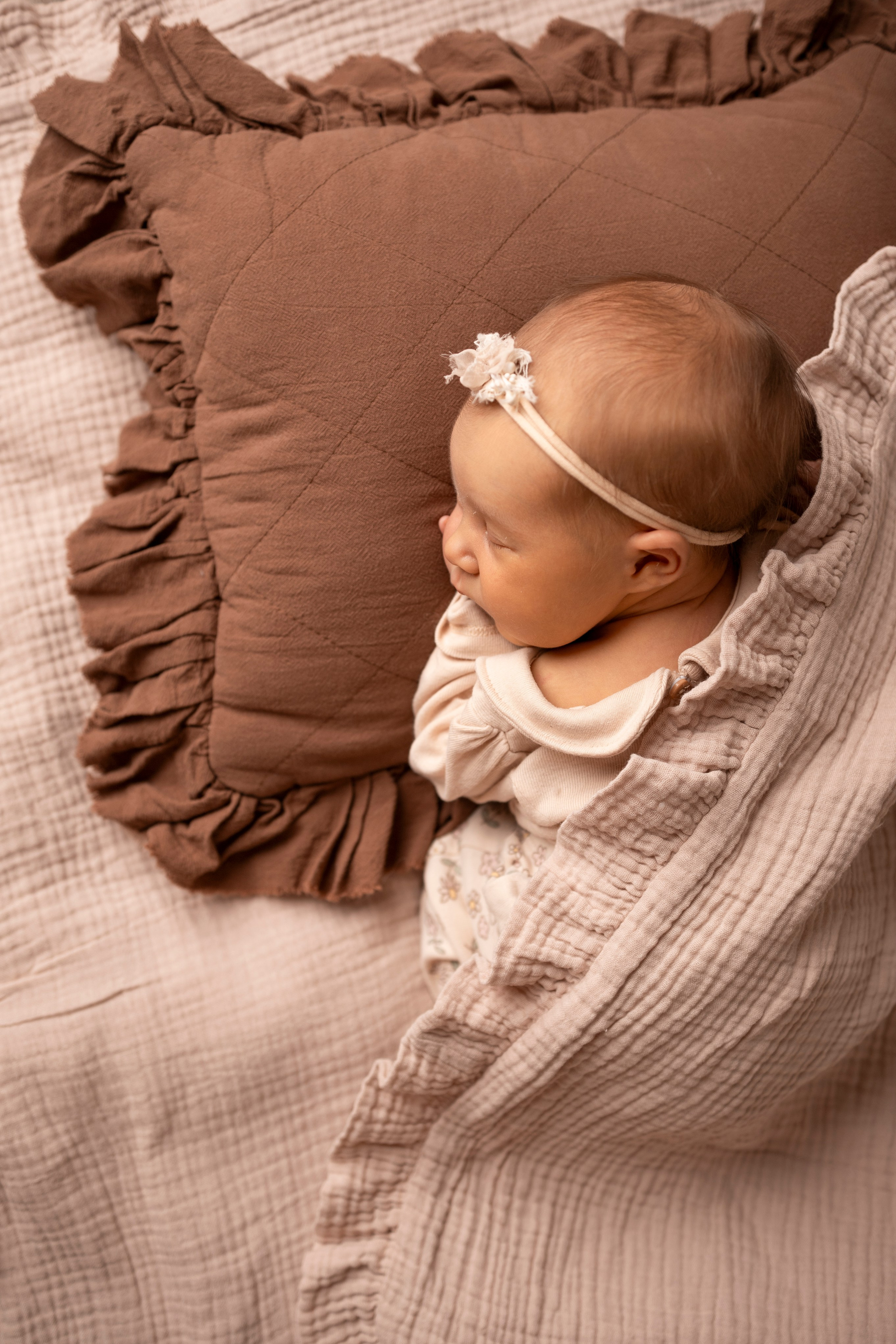 Есения. Смиричевская Екатерина — фотограф новорожденных