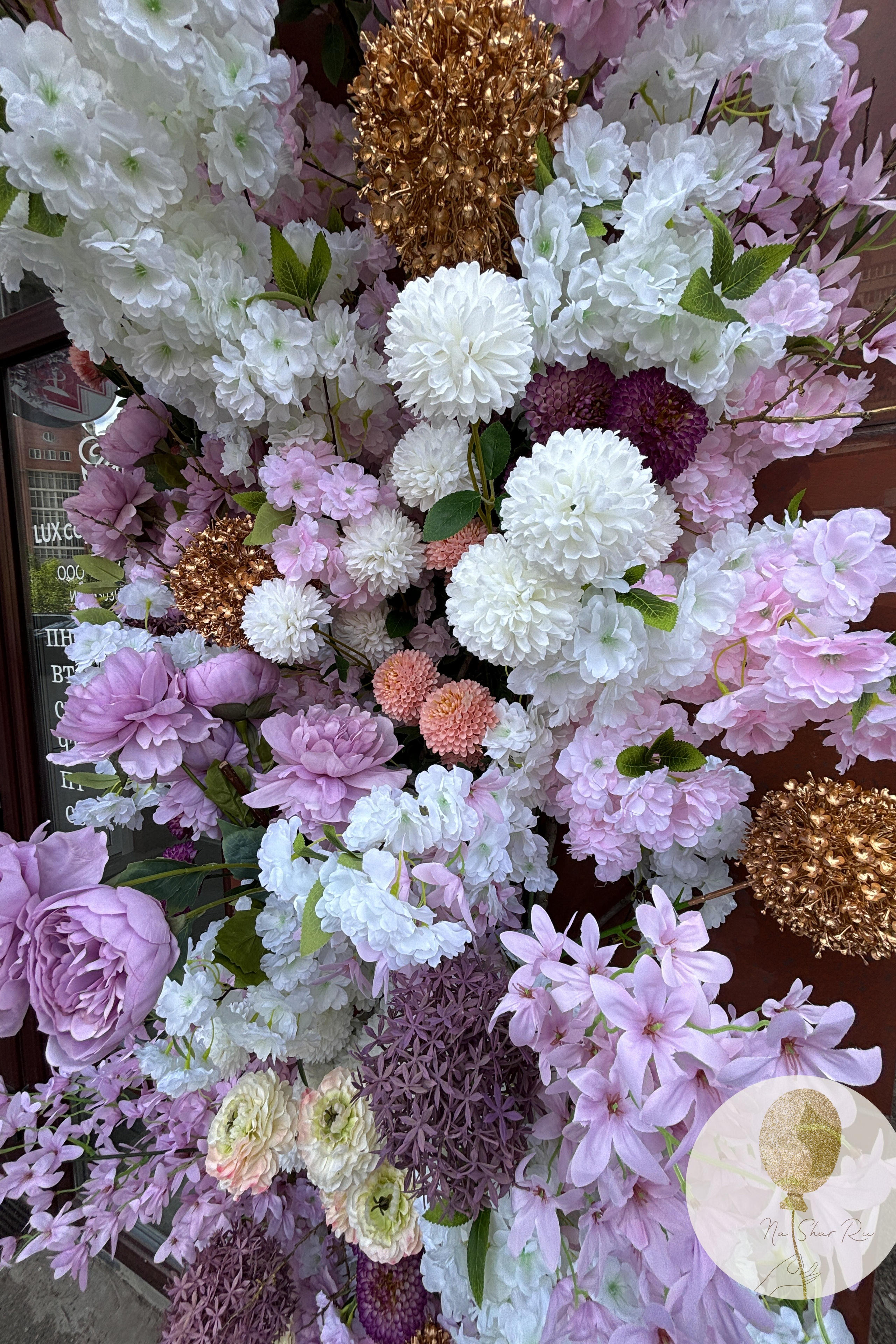 Цветочный декор. Воздушные шары с гелием в Донецке