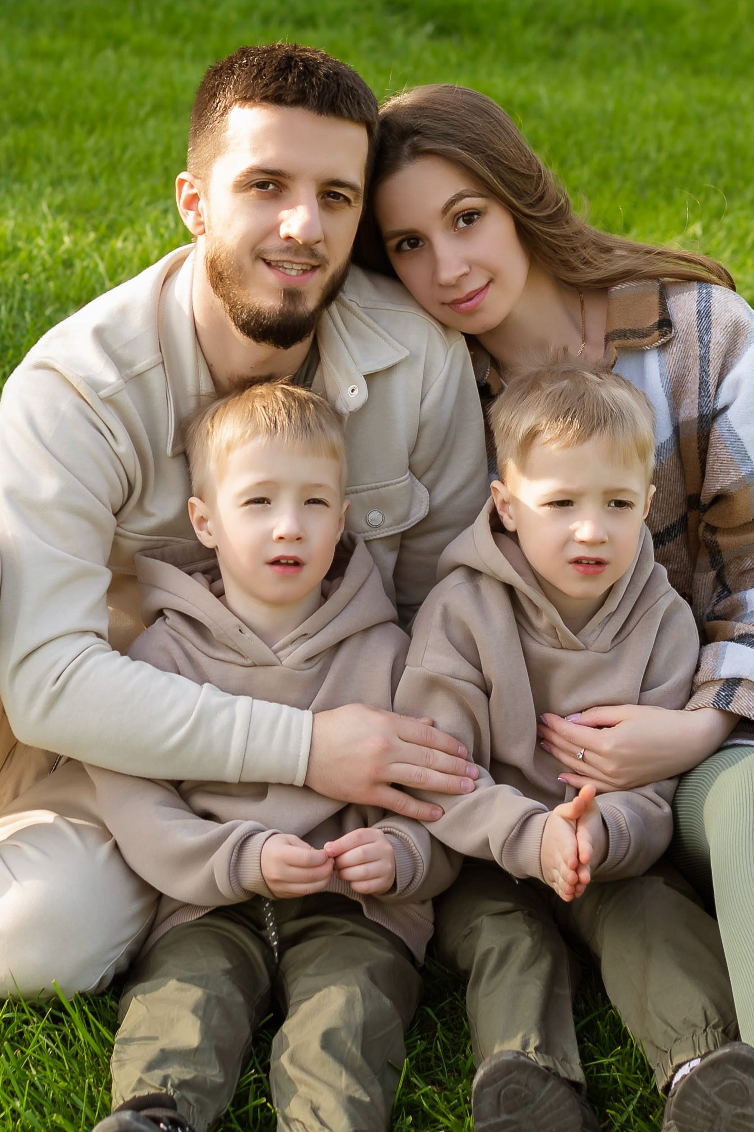 Таня, Святослав с сыновьями Макаром и Мироном