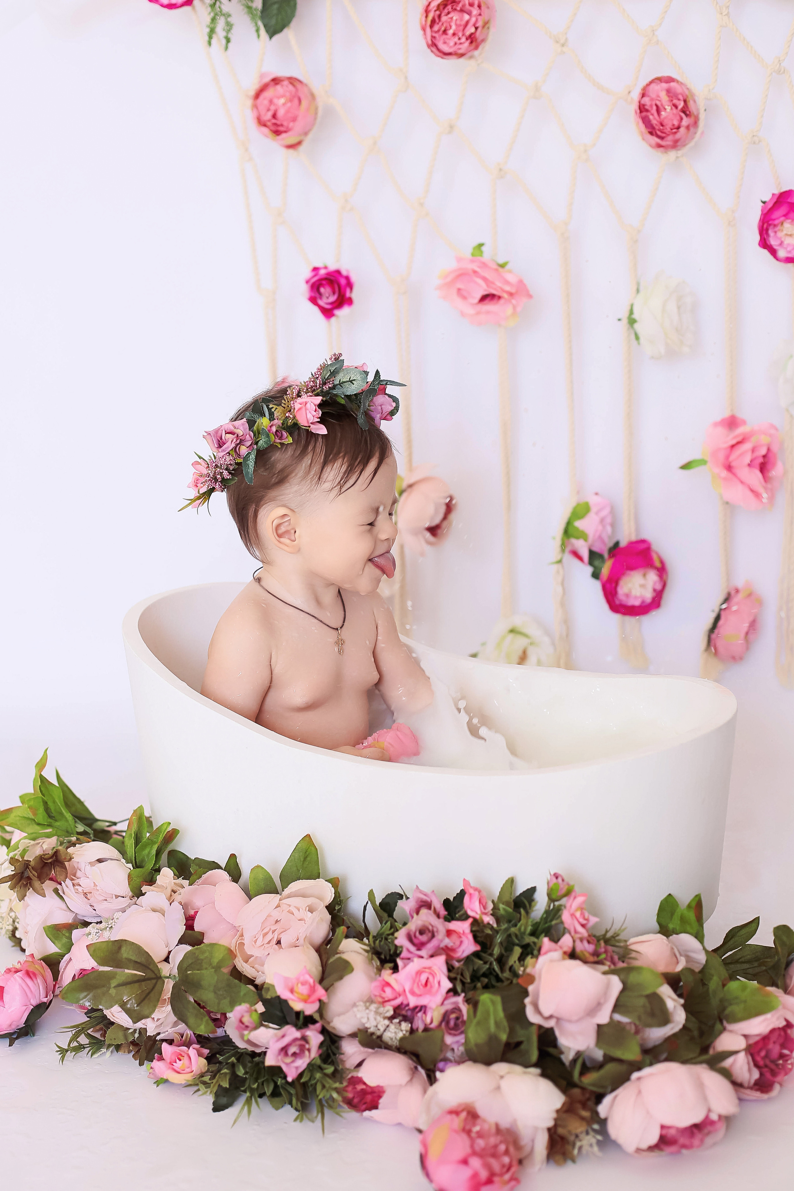 Ванна с&nbsp;цветами