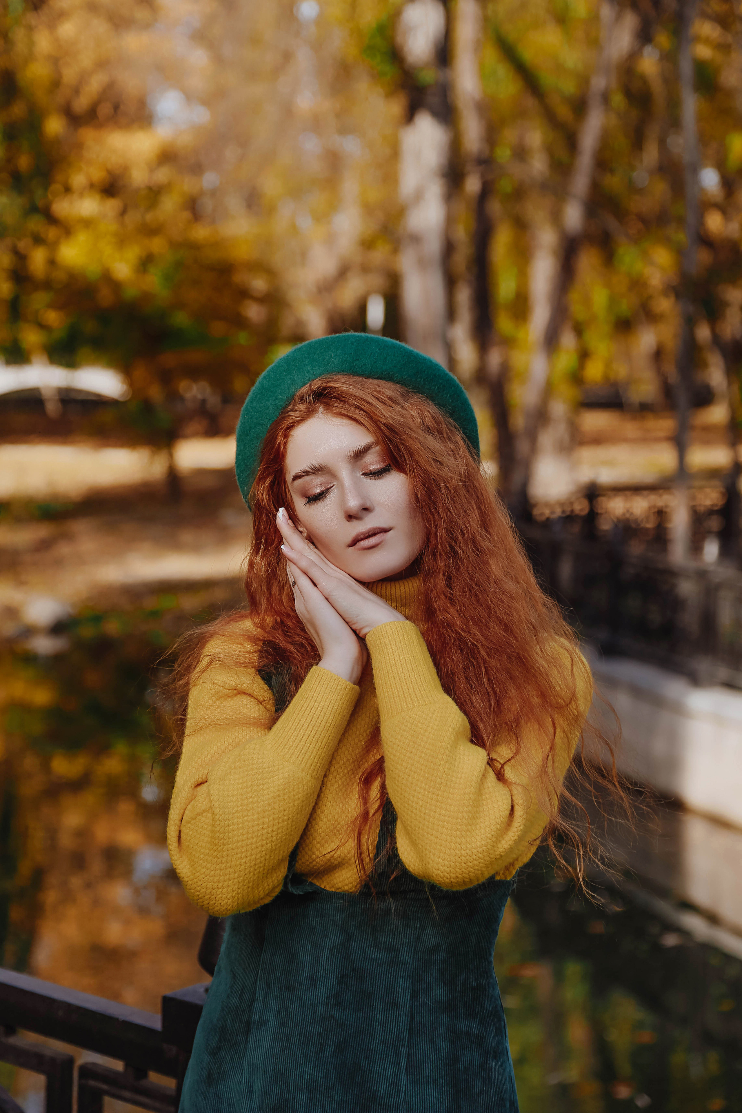 Девушка&nbsp;— Осень