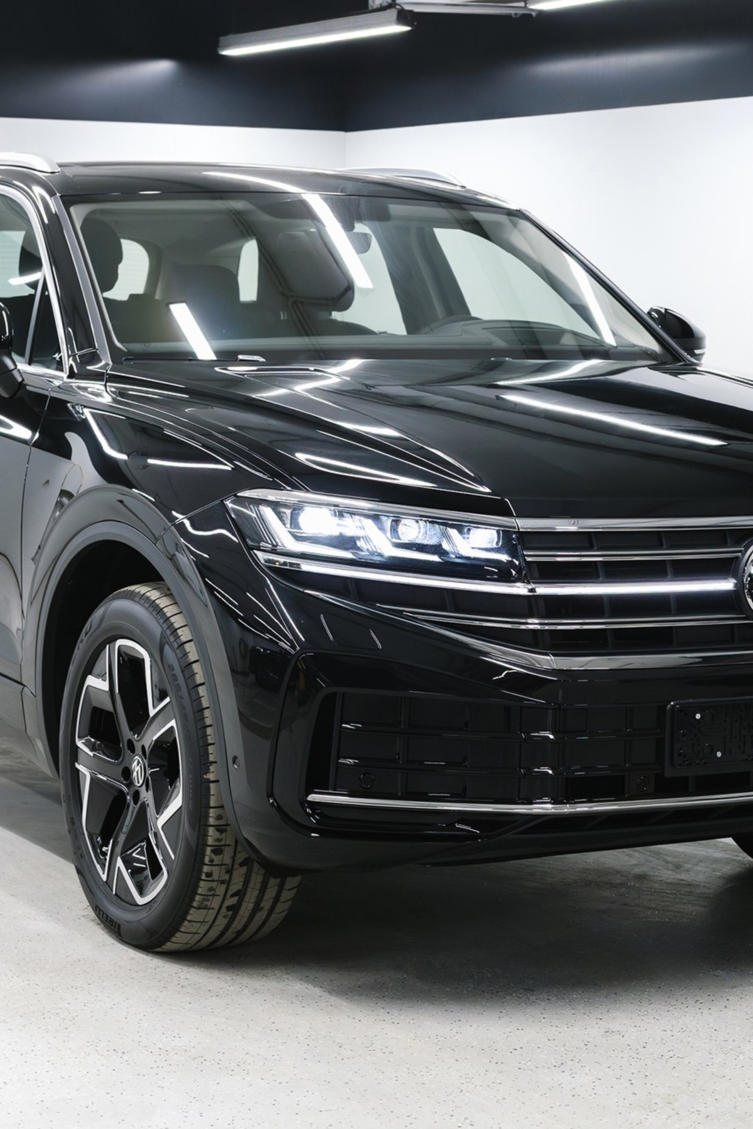 Volkswagen Touareg R-Line 3.0 TDI AT (286 л.&nbsp;с.) 2025