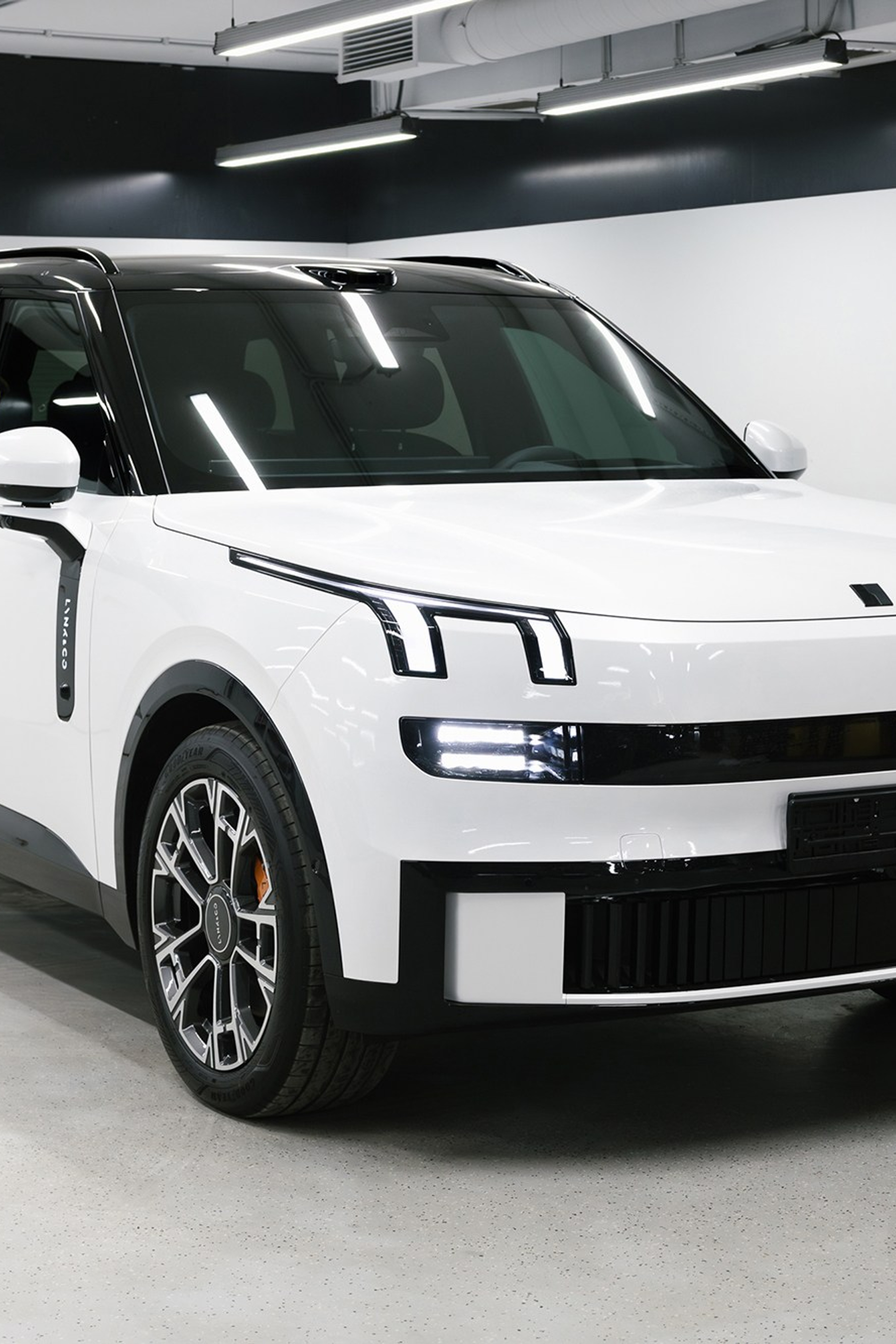 Lynk & Co 900 Ultra 2,0hyb 4WD AT (734 л.&nbsp;с.)