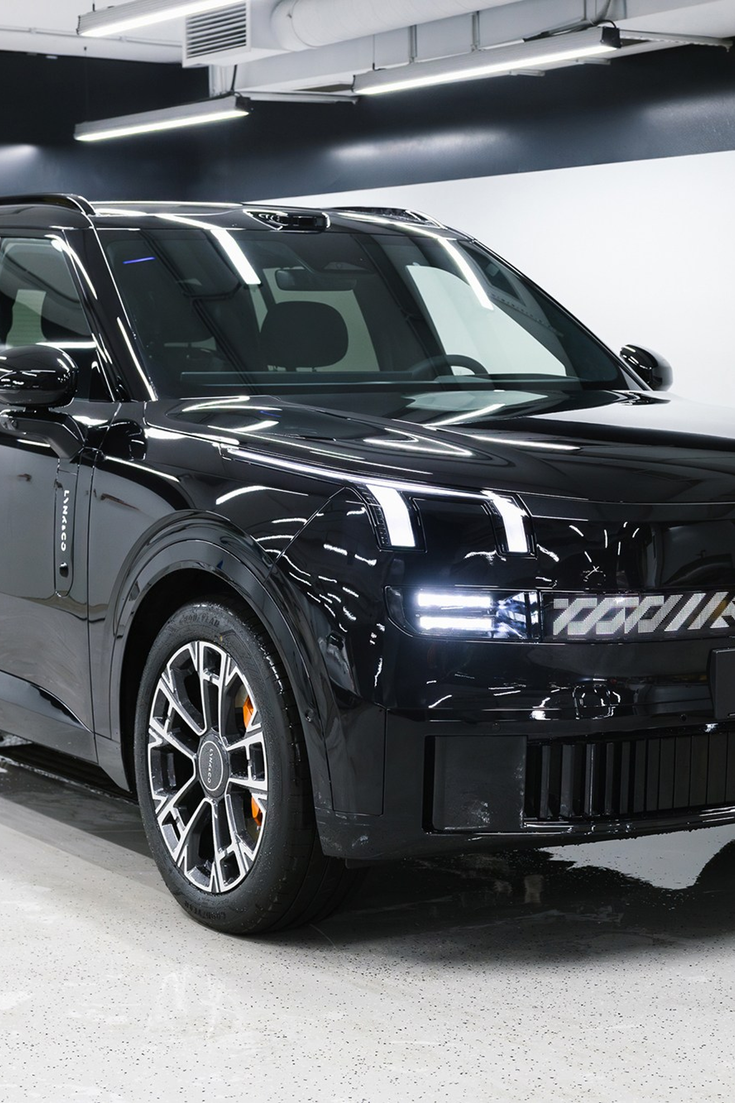 Lynk & Co 900 Ultra 2,0hyb 4WD AT (734 л.&nbsp;с.)