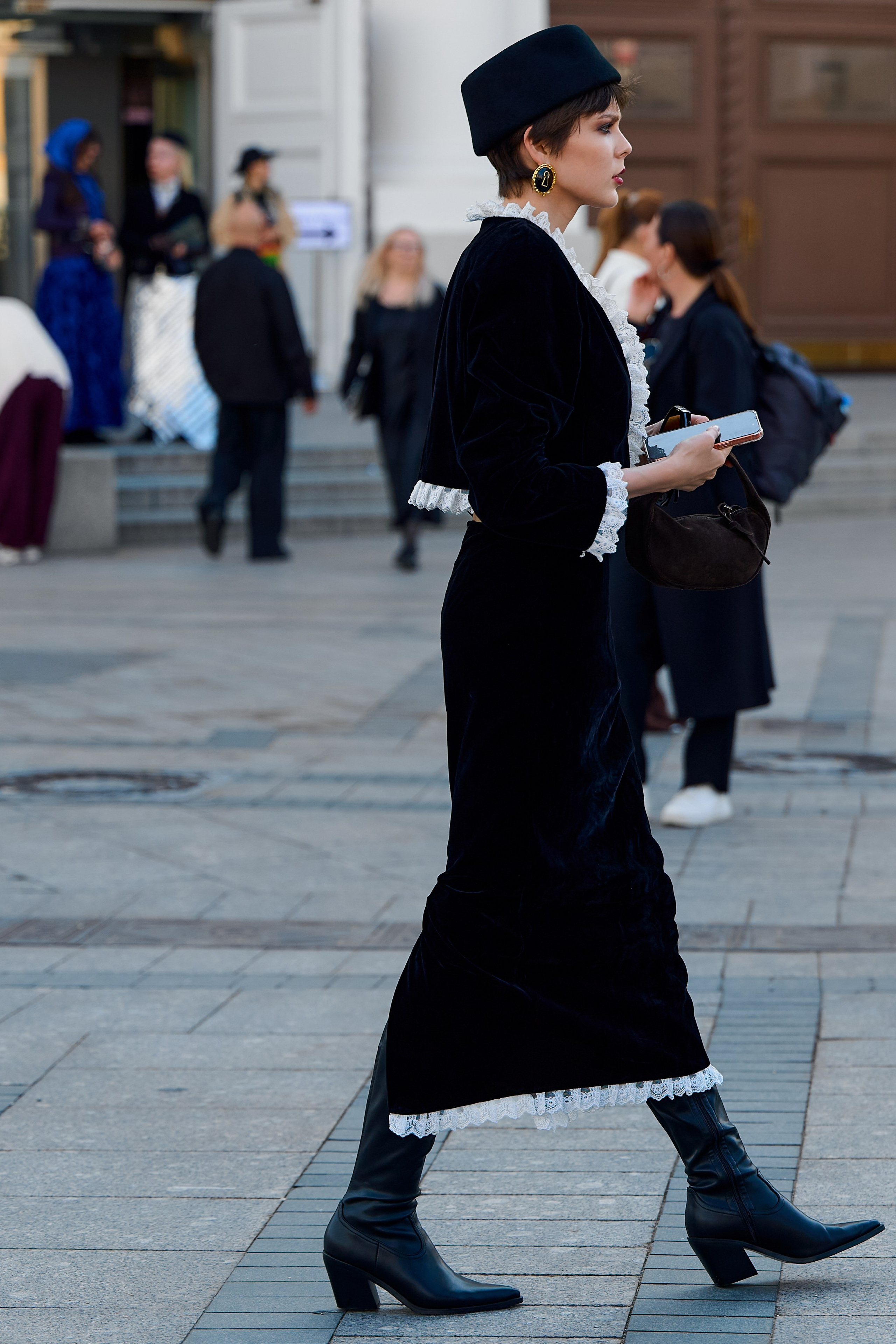 Street Style Moscow FW 2026. Photographer Aleksandr Churakaev