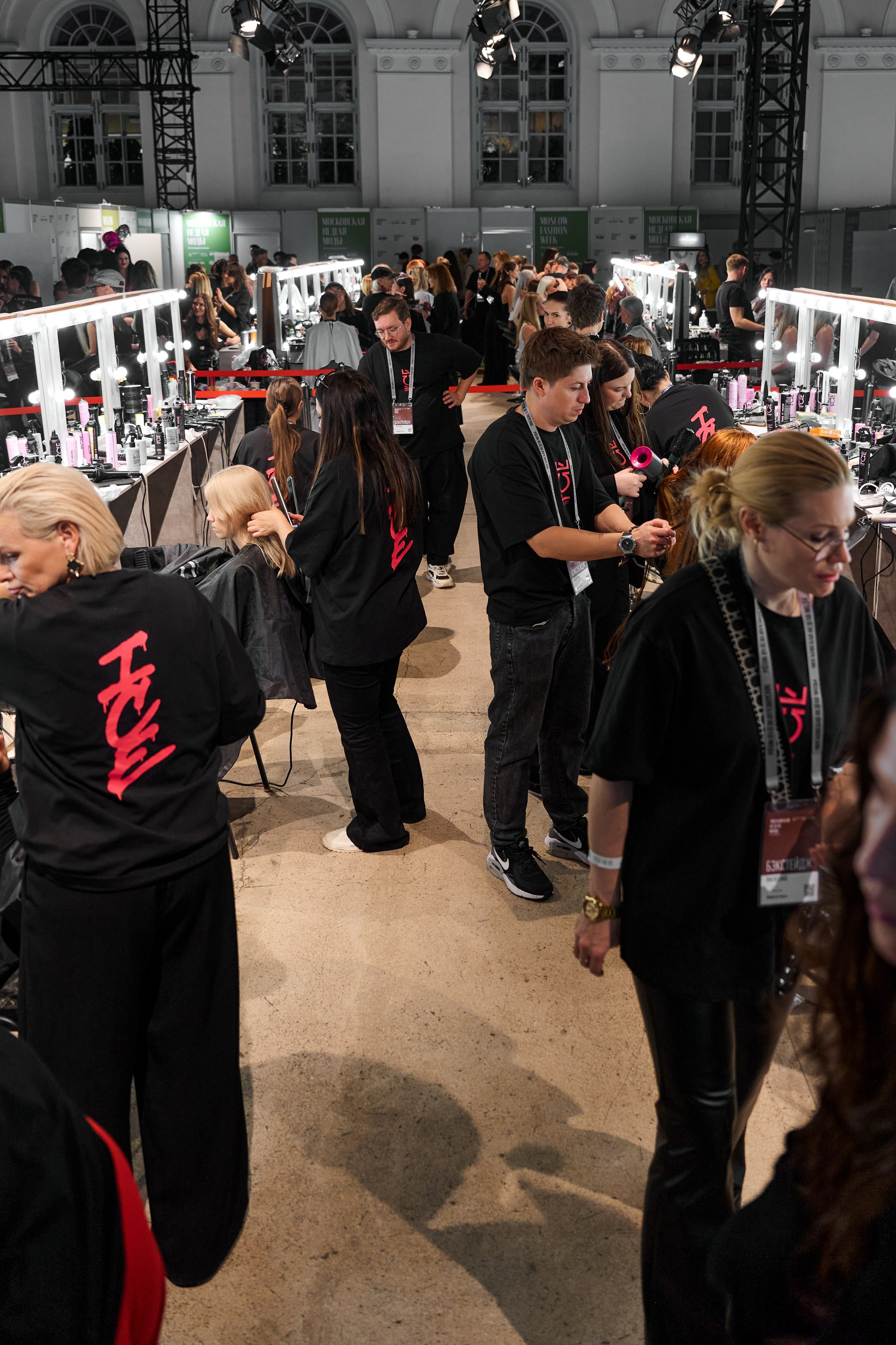 BACKSTAGE mix. Photographer Aleksandr Churakaev