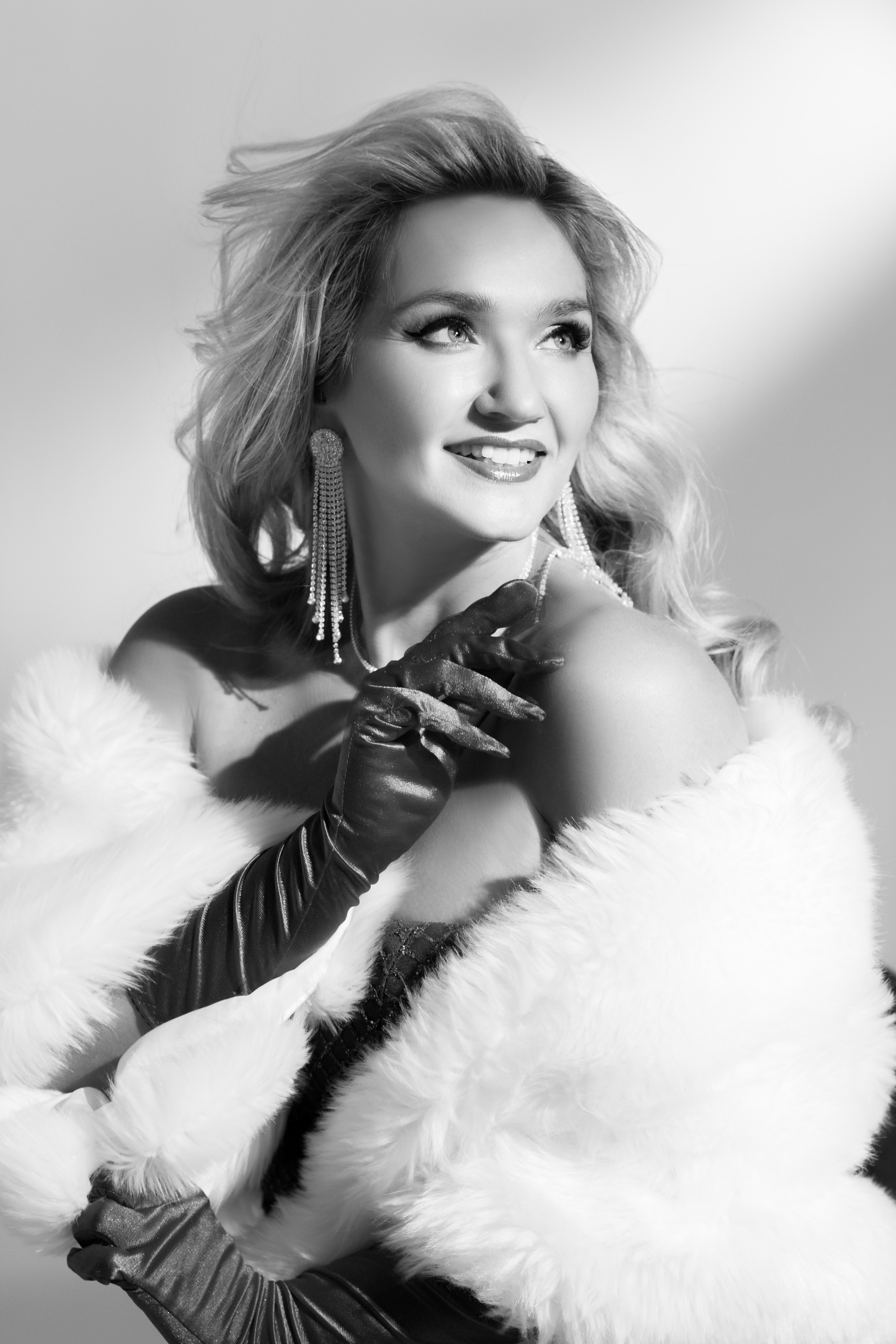 GLAMOUR GOLDEN OF CINEMA