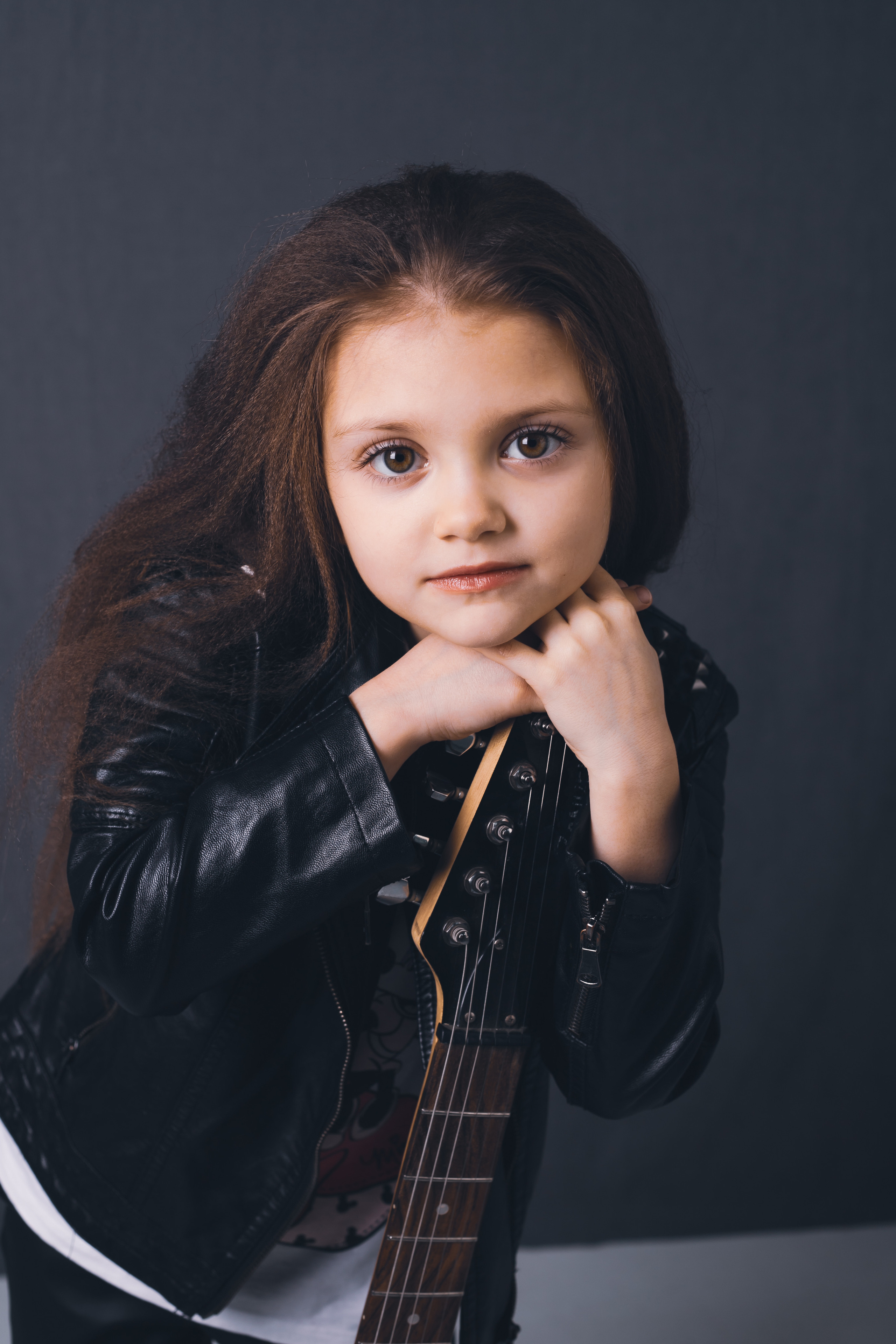 Фотосессии в студии и на природе. Фотограф в Иркутске Тома Кабанова