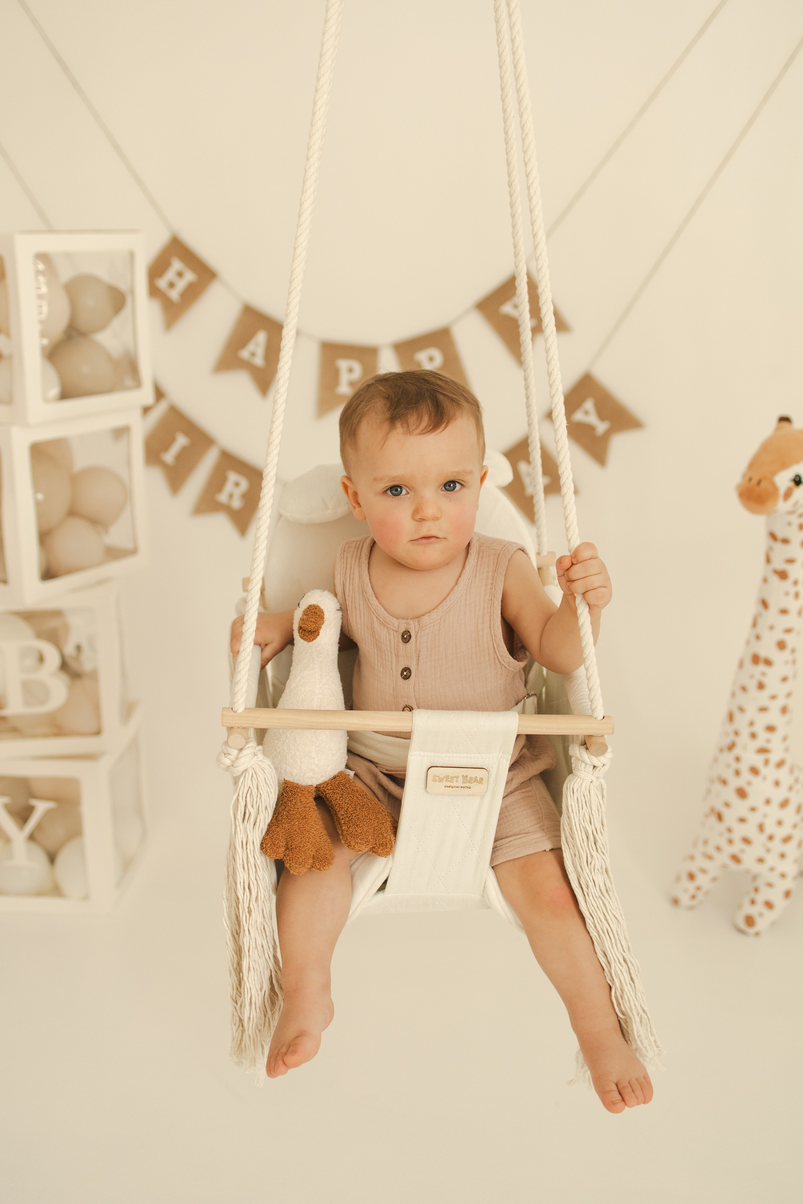 Фотосессии в студии и на природе. Фотограф в Иркутске Тома Кабанова