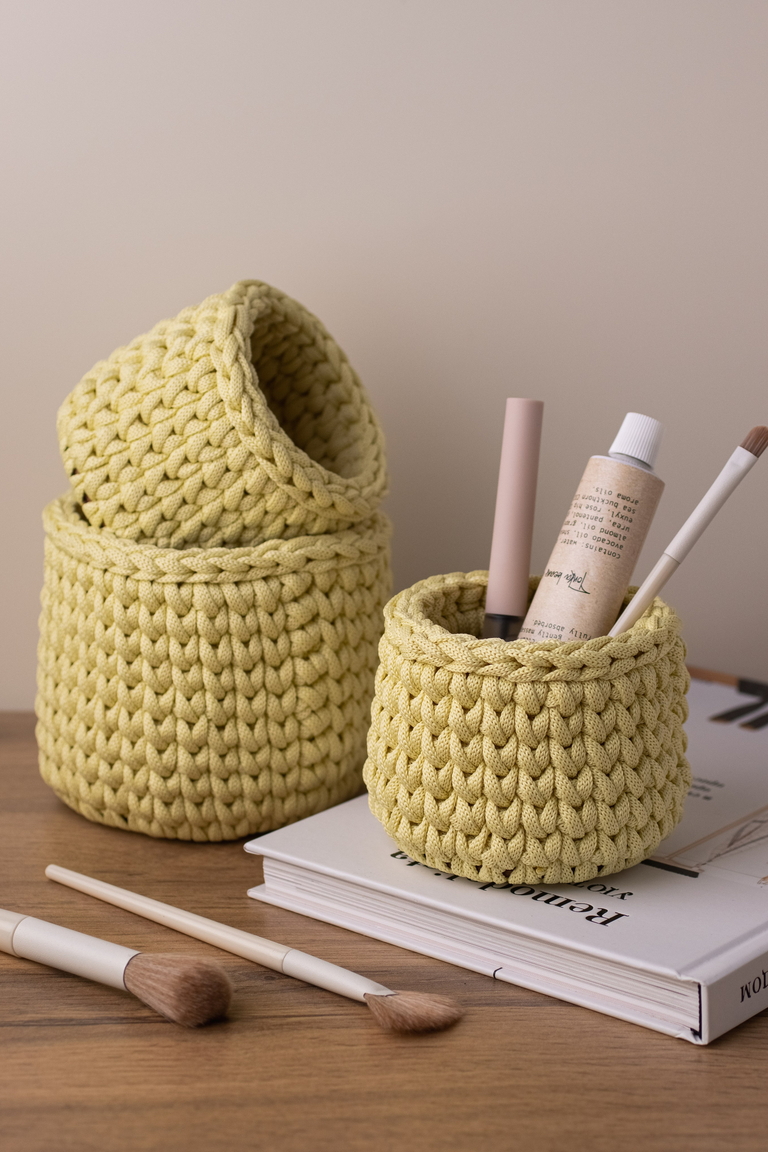 Вязаные изделия ручной работы