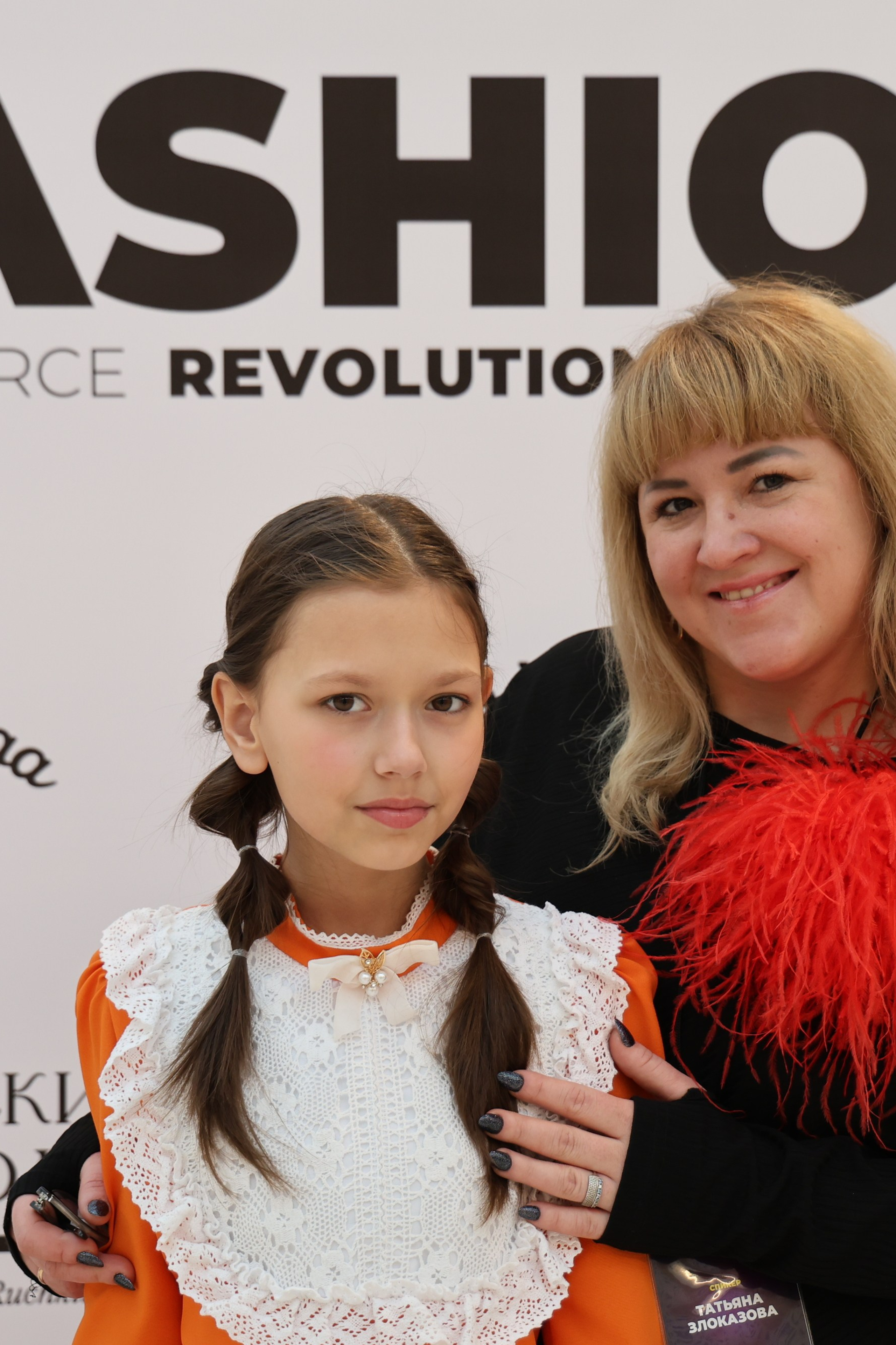 Кабриолет, фото в кабриолете, старинная машина, спортивная машина. Свадебный, семейный, женский и детский фотограф из Екатеринбурга