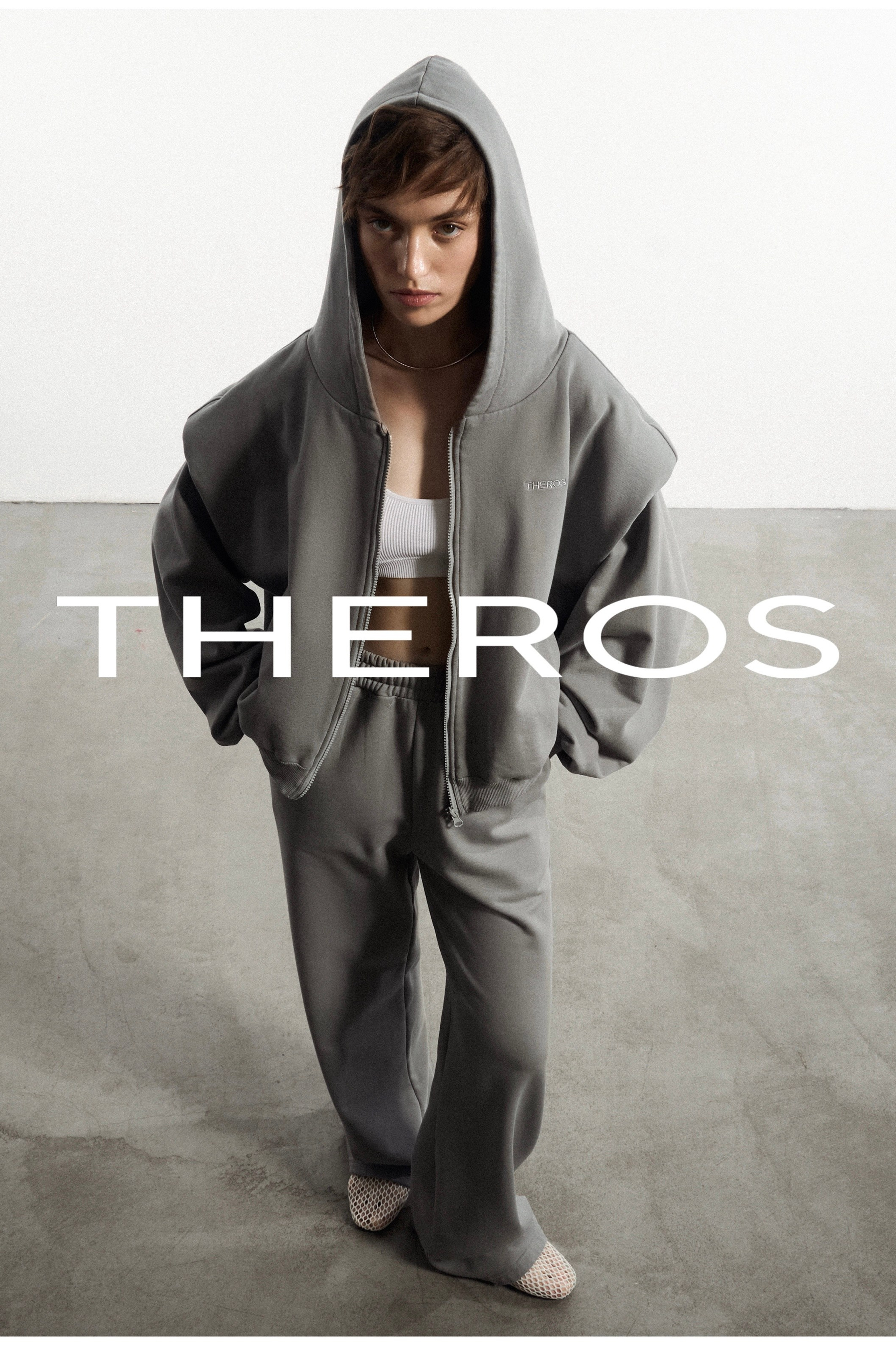 THEROS — catalog. Фотограф для брендов, моделей и частных клиентов в Москве