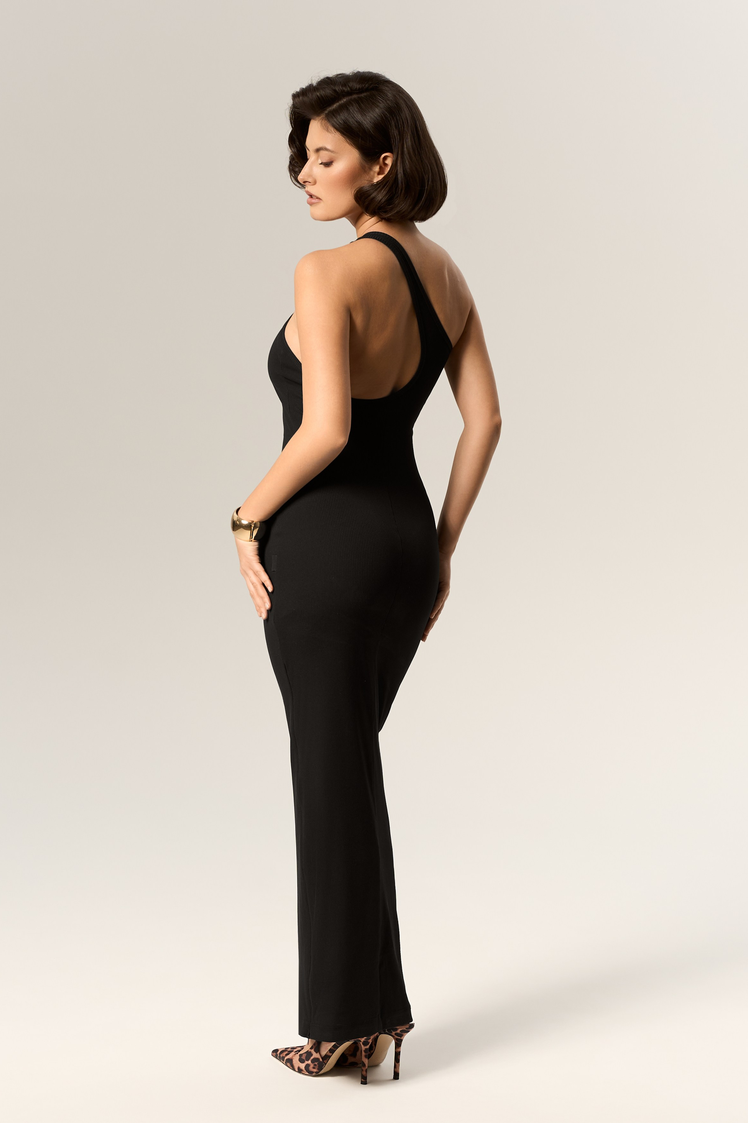 SVYATAYA — catalog. Фотограф для брендов, моделей и частных клиентов в Москве