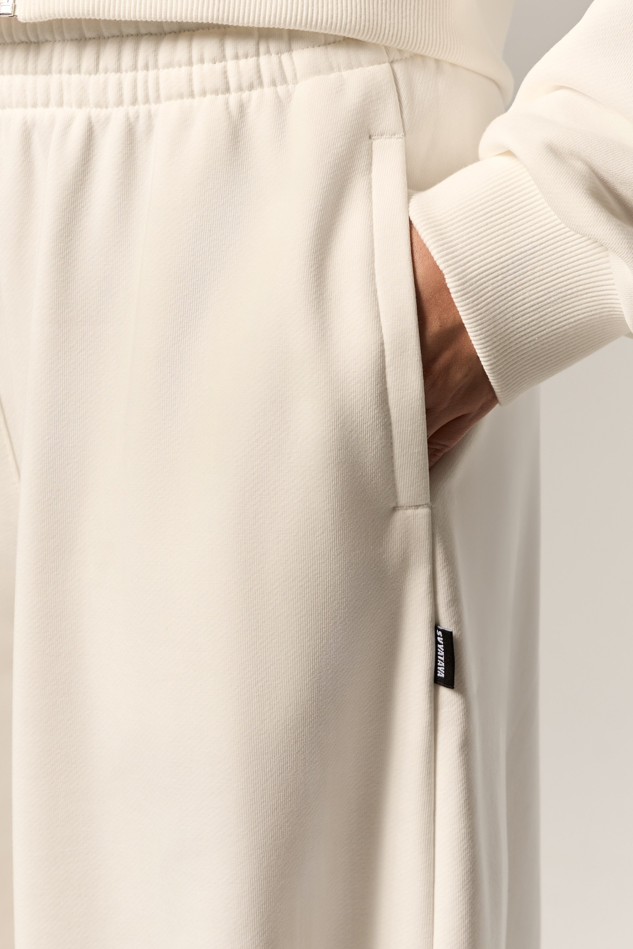 SVYATAYA — catalog. Фотограф для брендов, моделей и частных клиентов в Москве