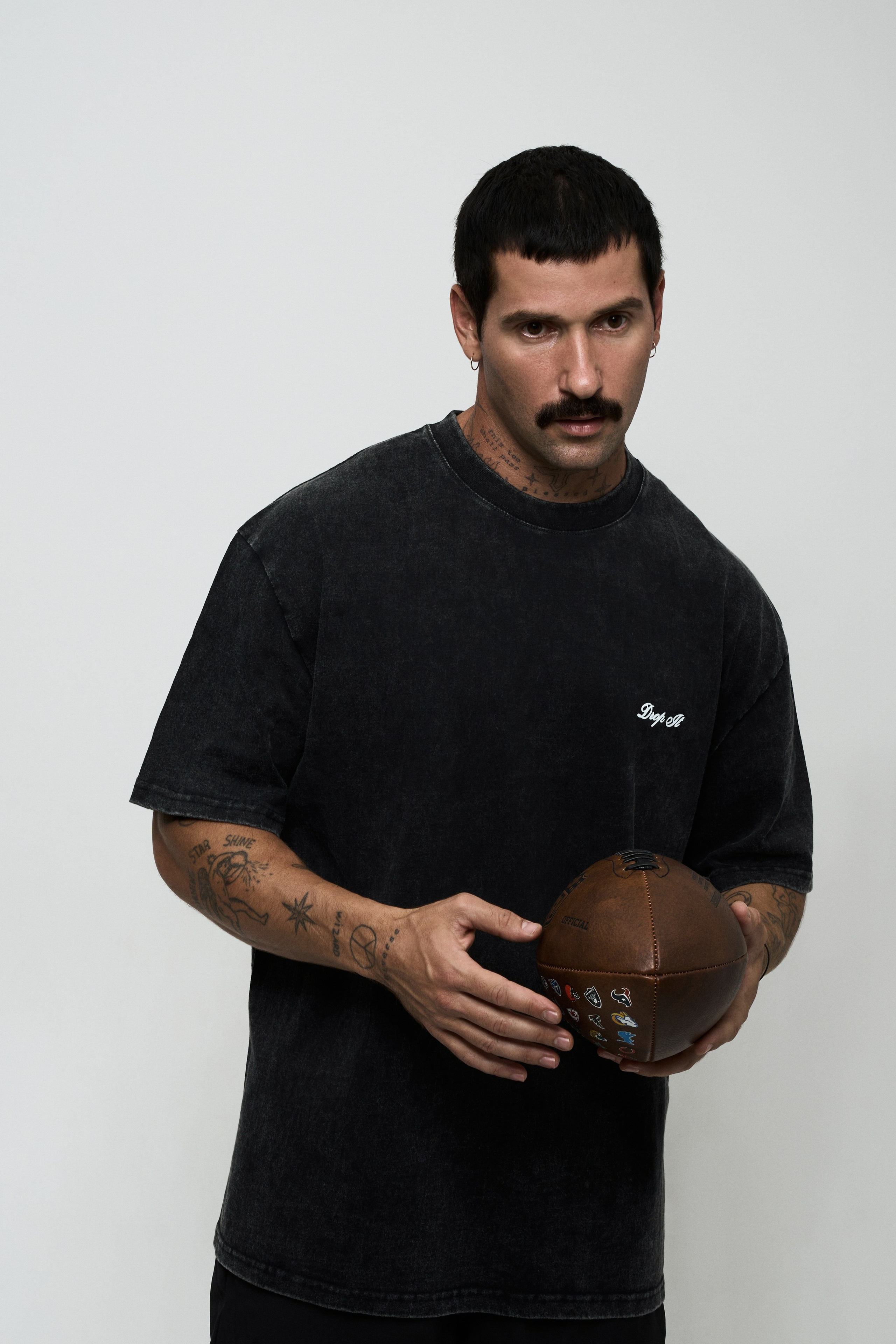 DROP IT — lookbook. Фотограф для брендов, моделей и частных клиентов в Москве