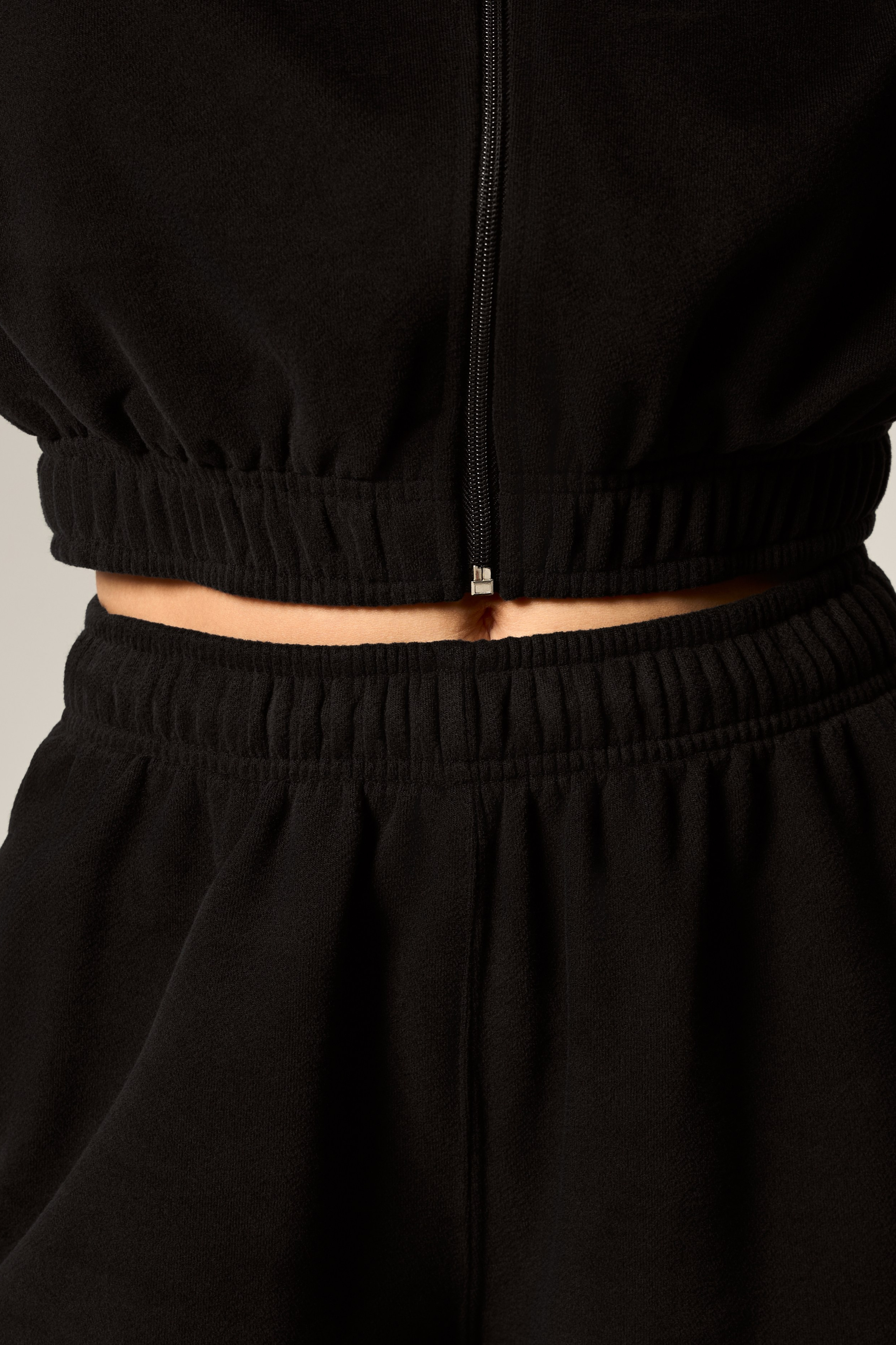 SVYATAYA — catalog. Фотограф для брендов, моделей и частных клиентов в Москве