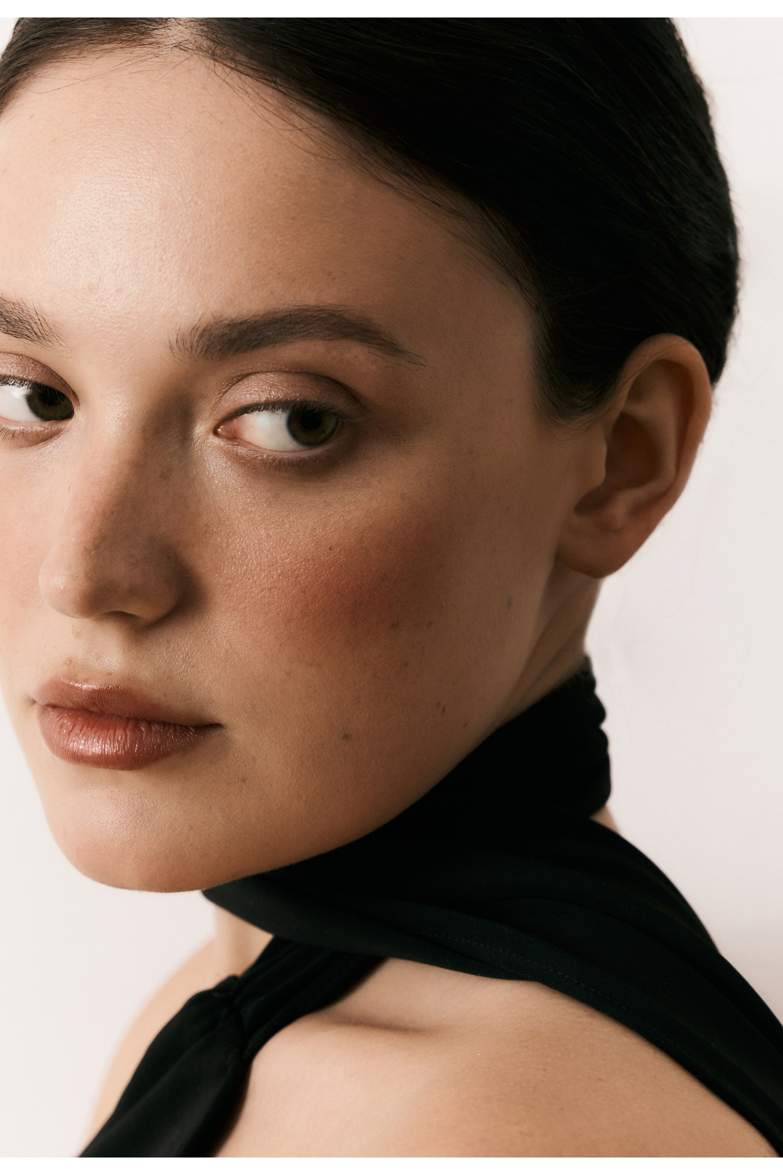 ABRUA — content. Фотограф для брендов, моделей и частных клиентов в Москве