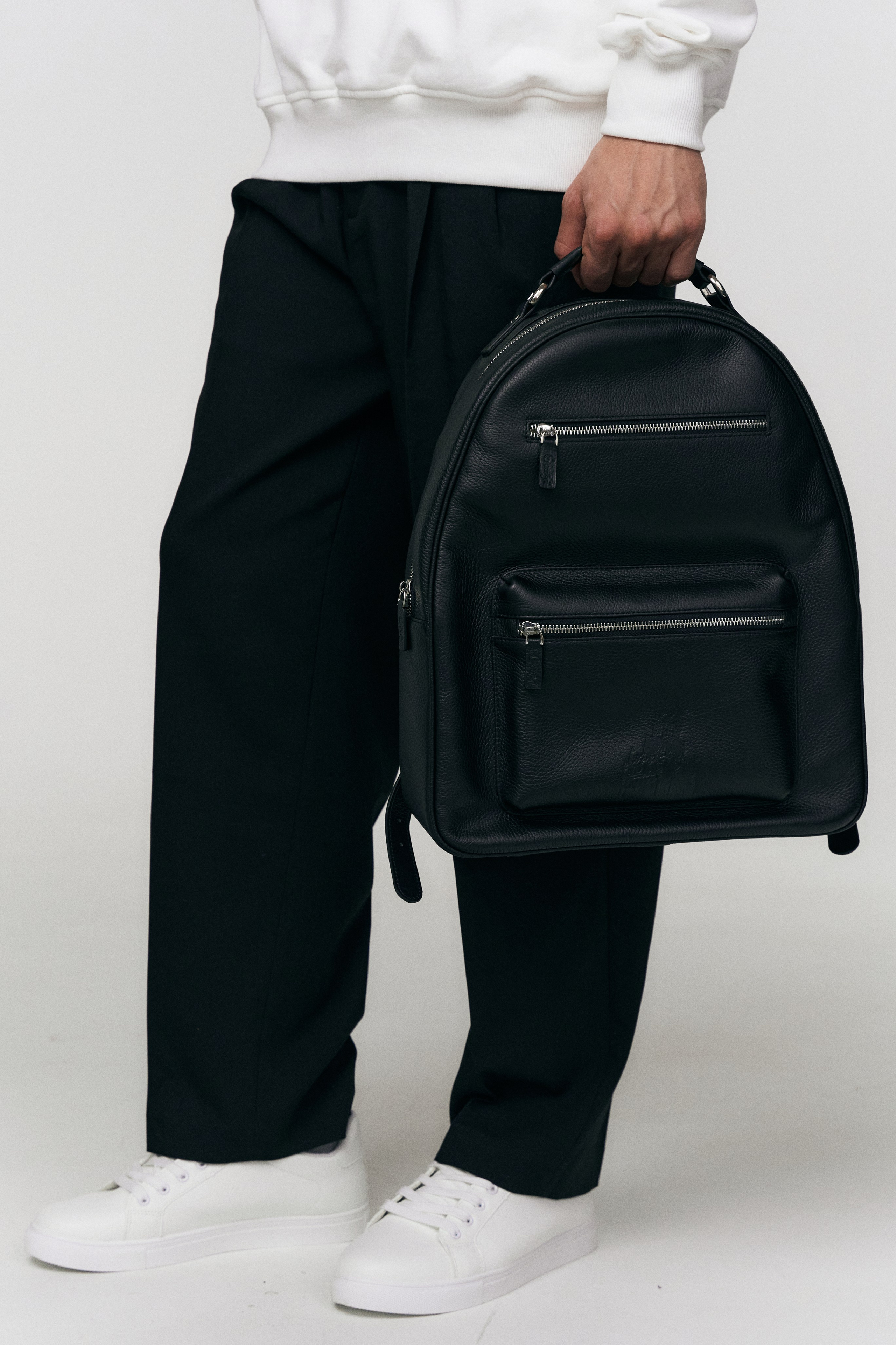 Gourji. Фотограф для брендов, моделей и частных клиентов в Москве