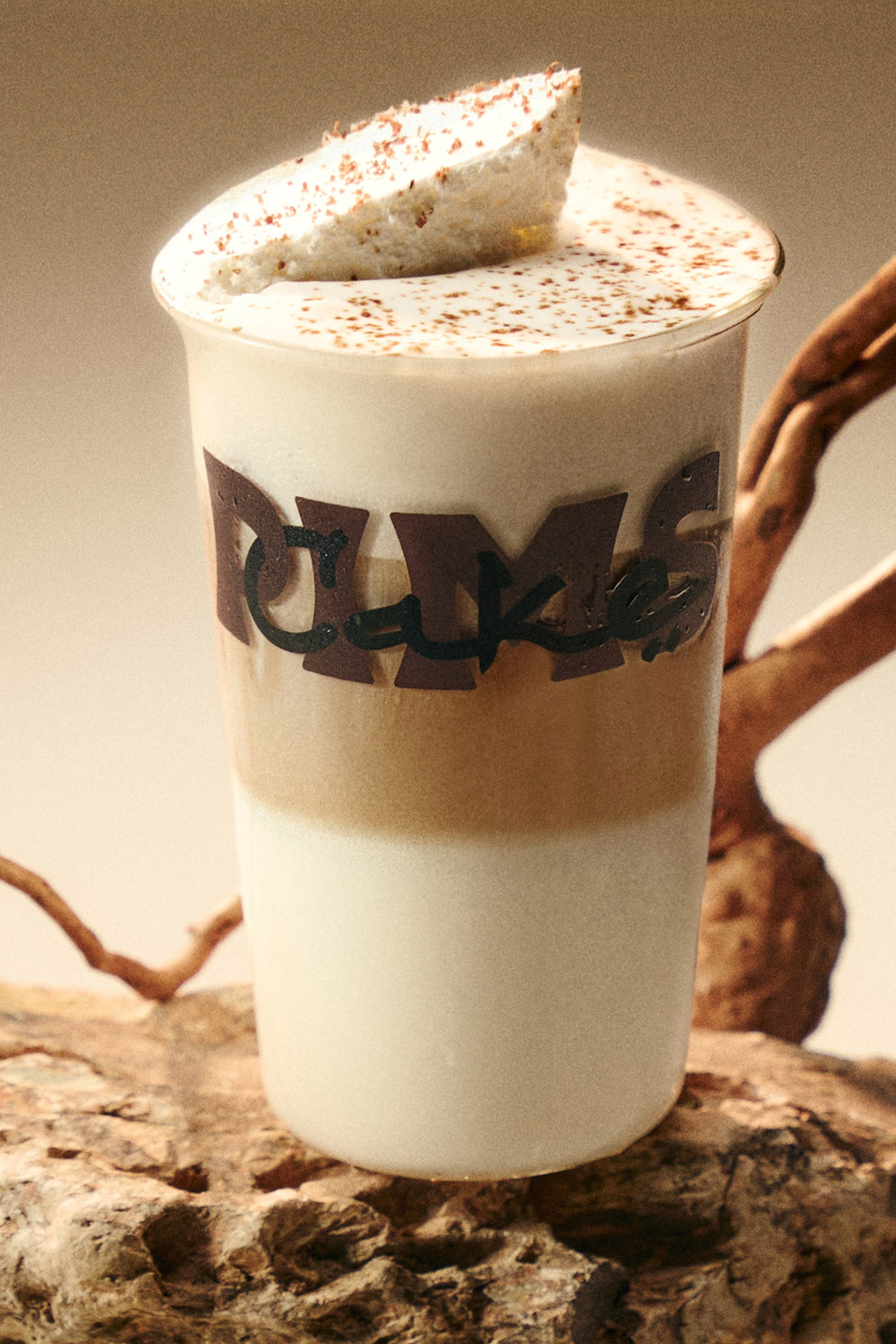 PIMS cake. Фотограф для брендов, моделей и частных клиентов в Москве