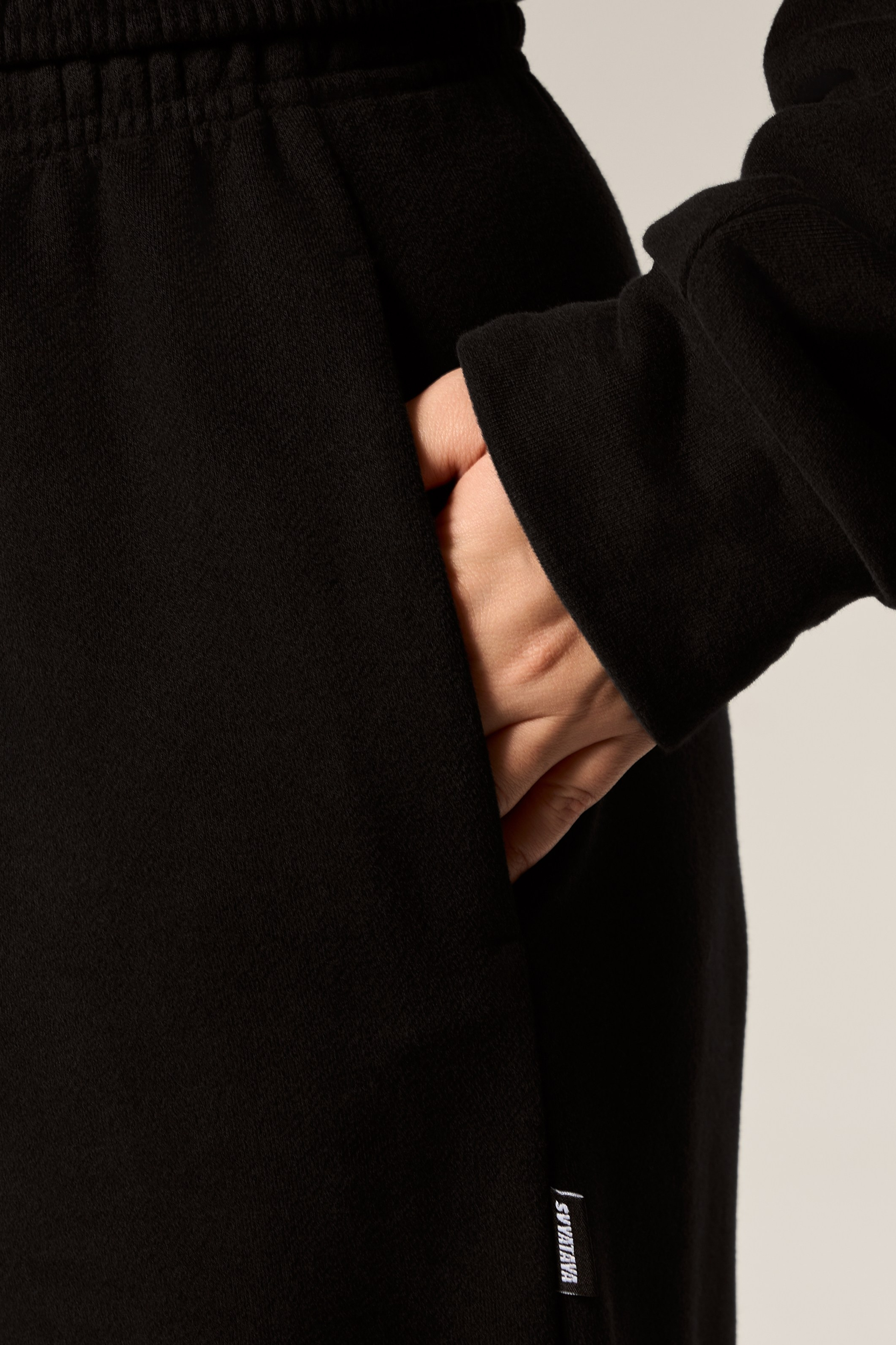 SVYATAYA — catalog. Фотограф для брендов, моделей и частных клиентов в Москве