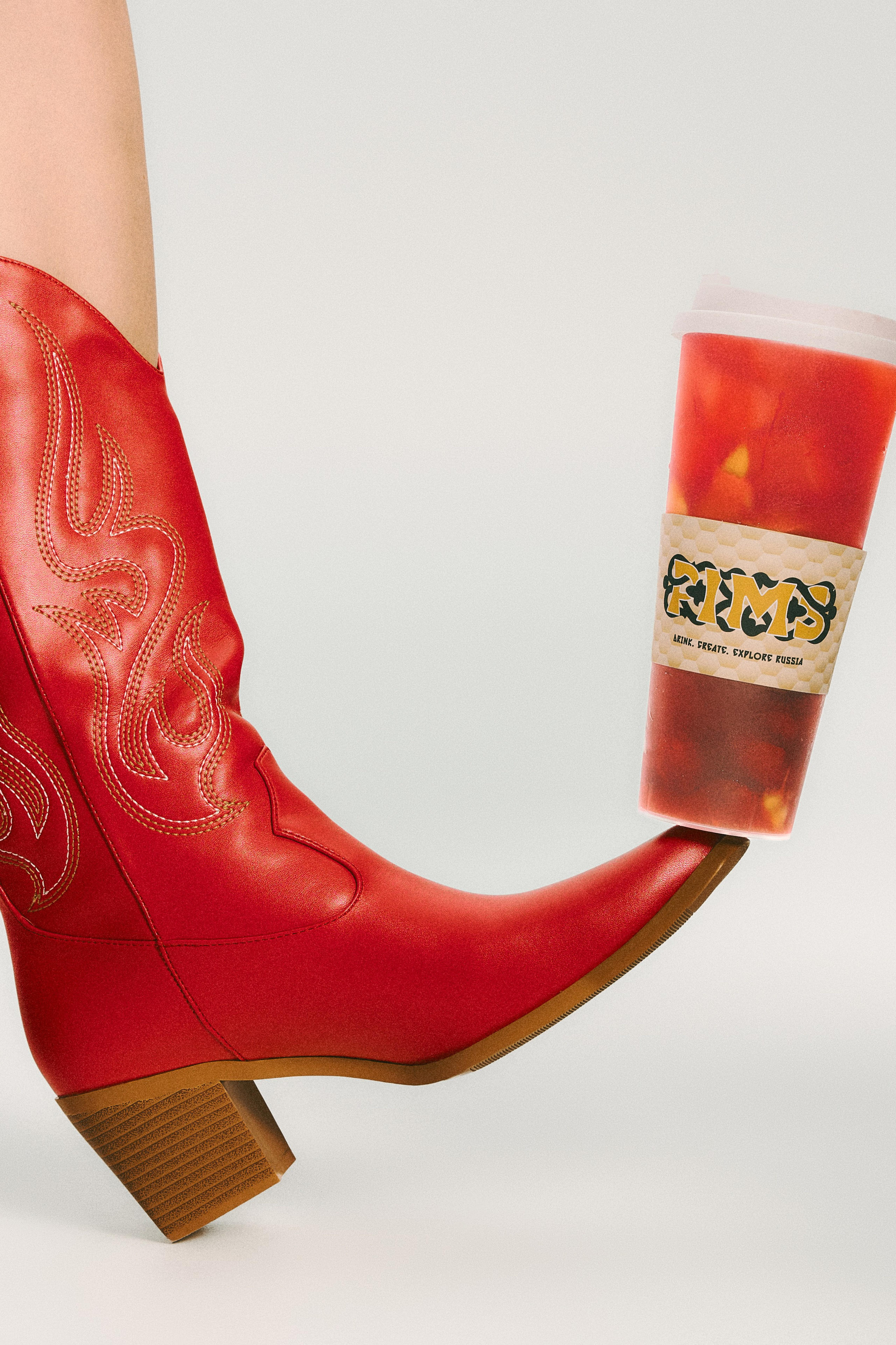 PIMS. Фотограф для брендов, моделей и частных клиентов в Москве