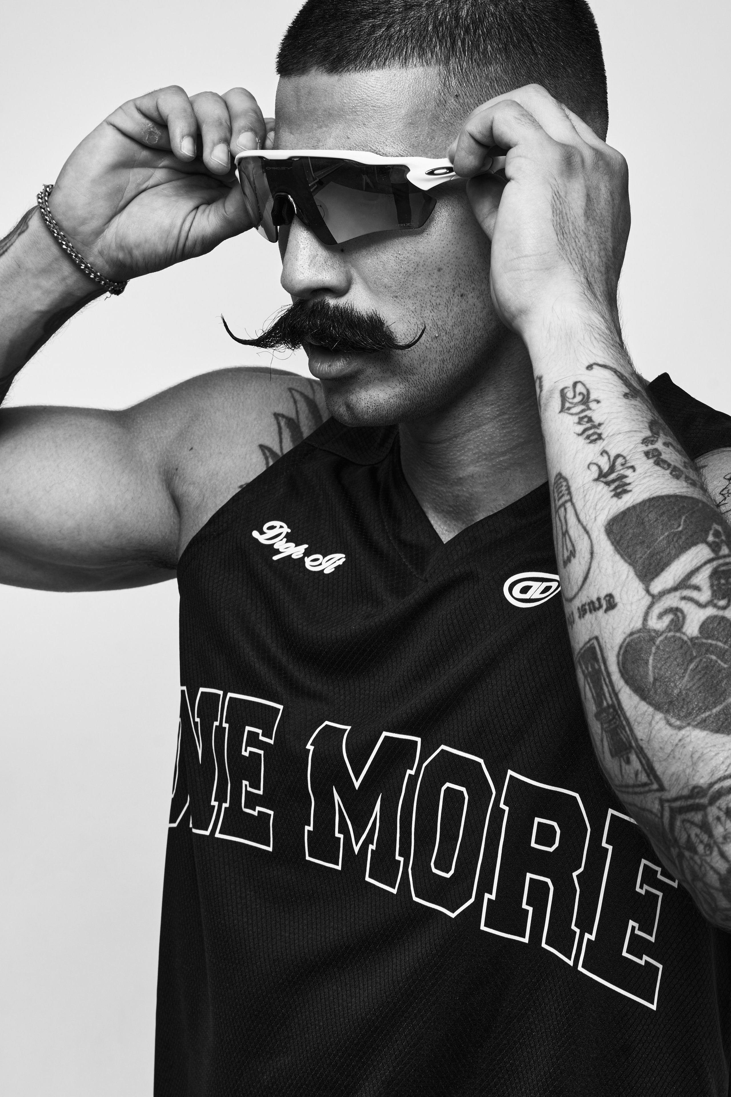 DROP IT — lookbook. Фотограф для брендов, моделей и частных клиентов в Москве