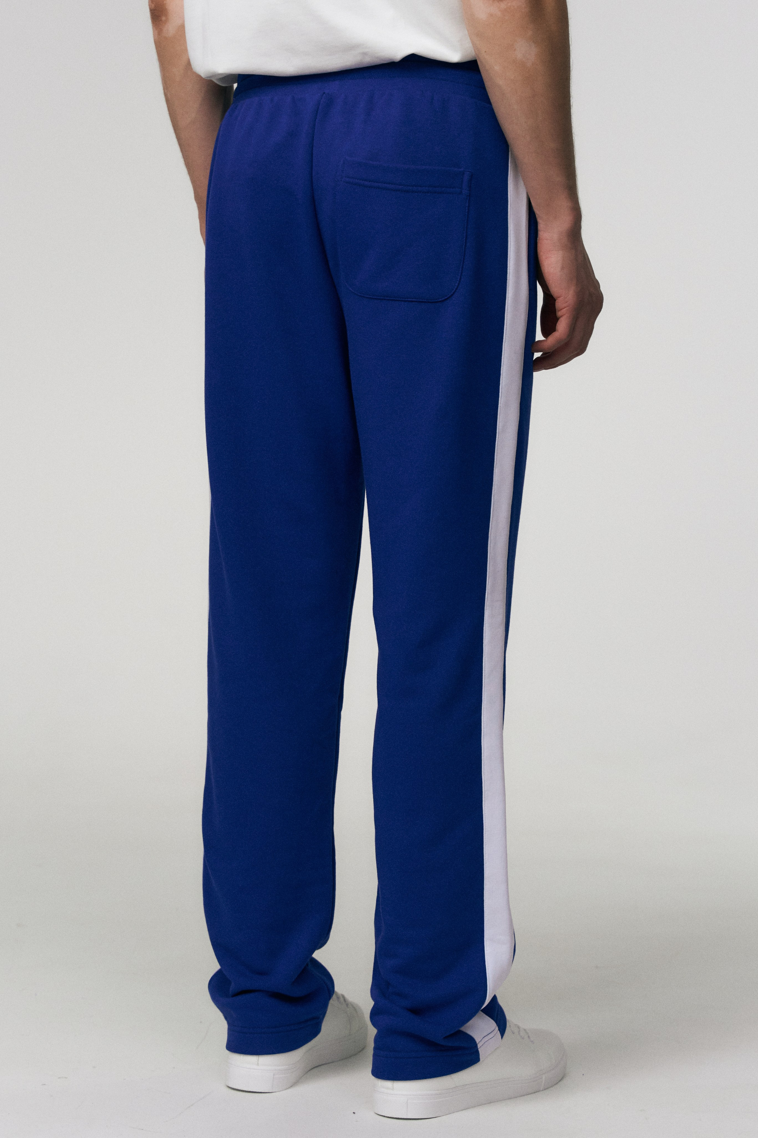 Gourji. Фотограф для брендов, моделей и частных клиентов в Москве