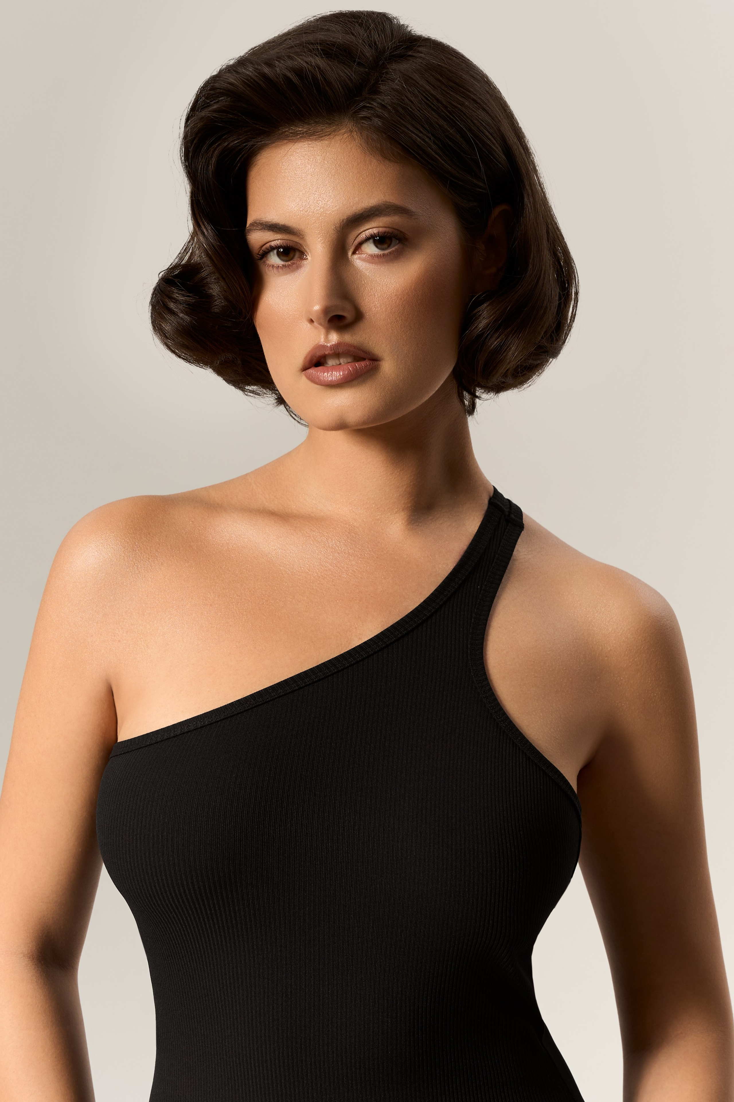 SVYATAYA — catalog. Фотограф для брендов, моделей и частных клиентов в Москве