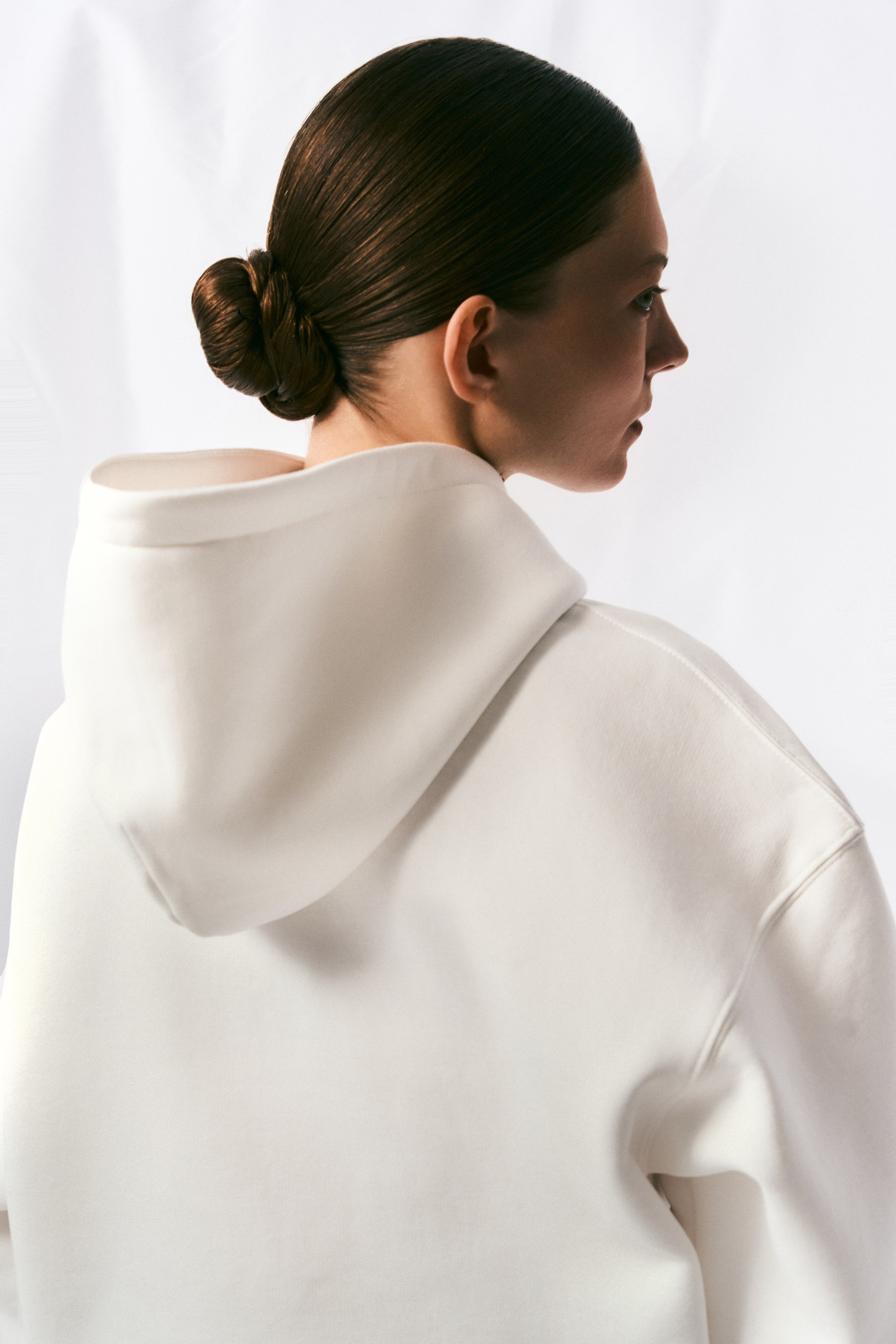 Opora. Фотограф для брендов, моделей и частных клиентов в Москве