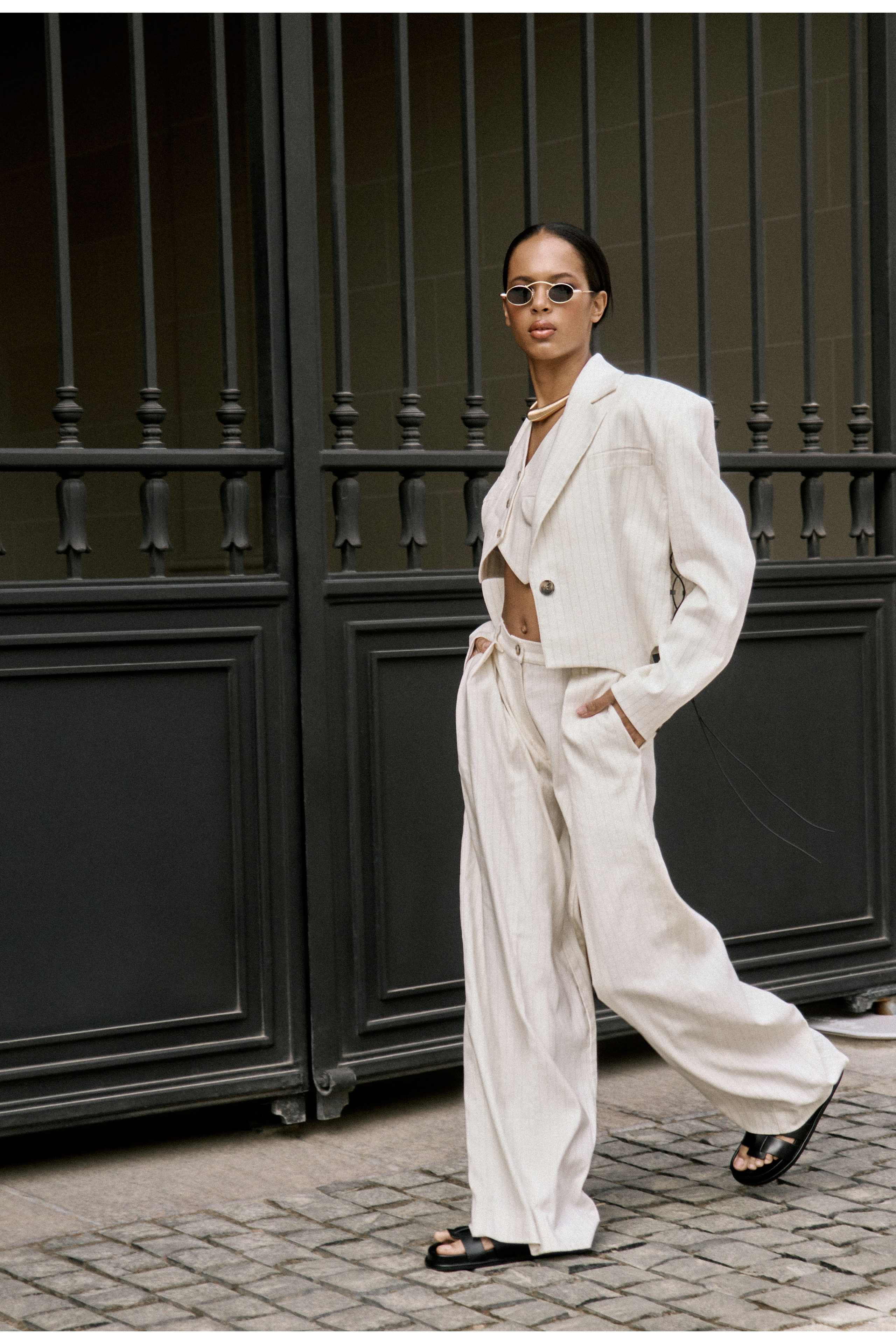 YANA BESFAMILNAYA — lookbook. Фотограф для брендов, моделей и частных клиентов в Москве