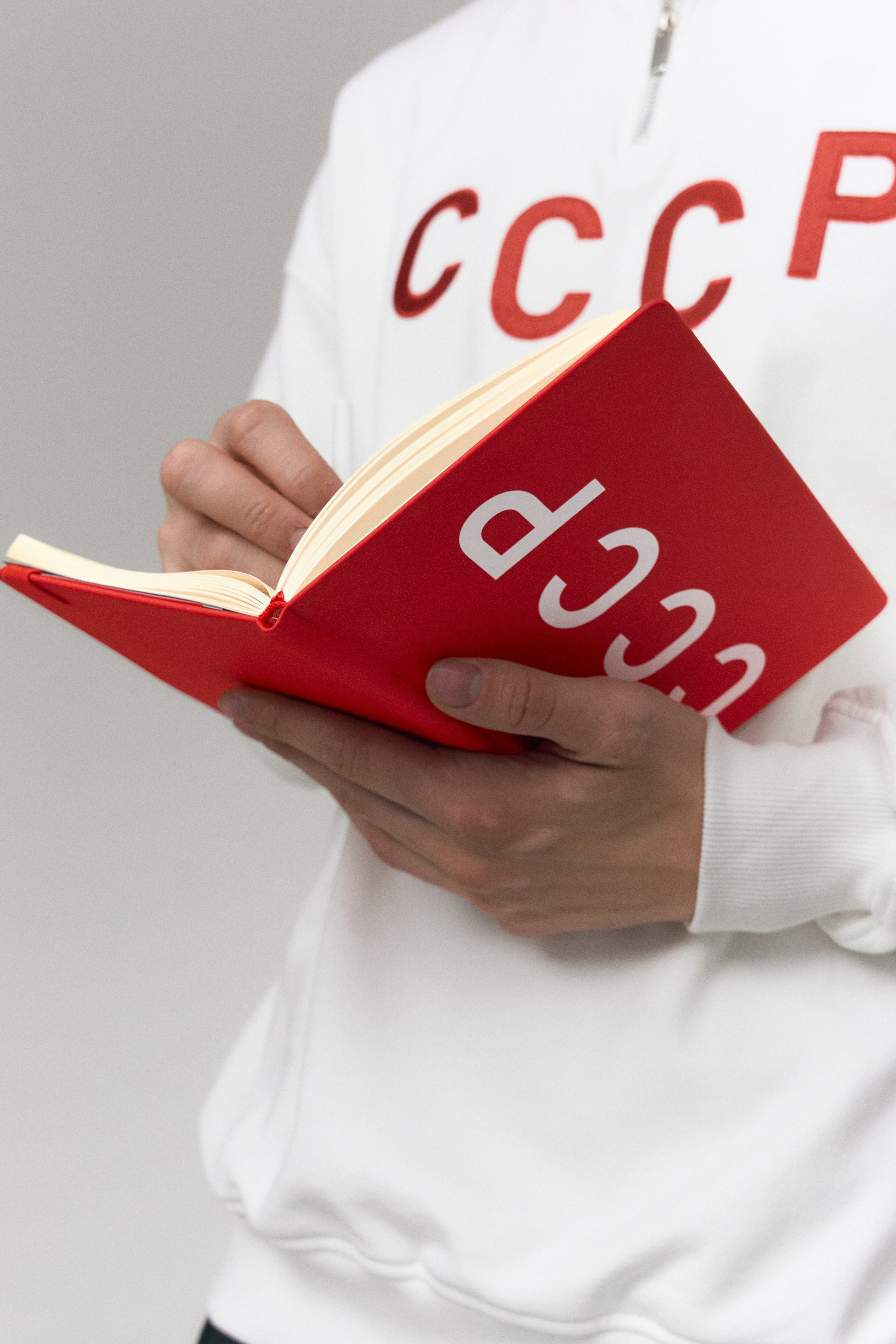 Gourji. Фотограф для брендов, моделей и частных клиентов в Москве