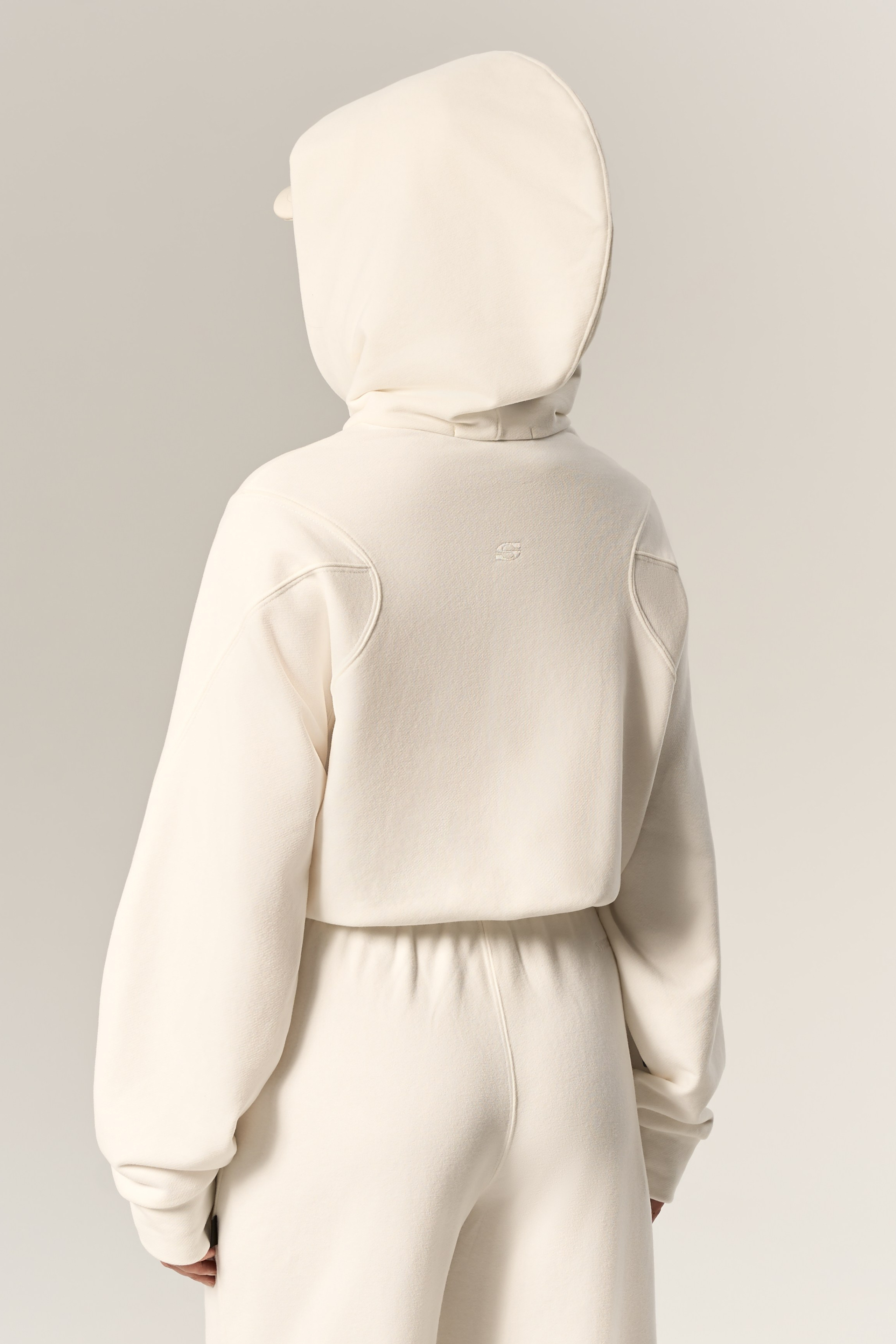 SVYATAYA — catalog. Фотограф для брендов, моделей и частных клиентов в Москве