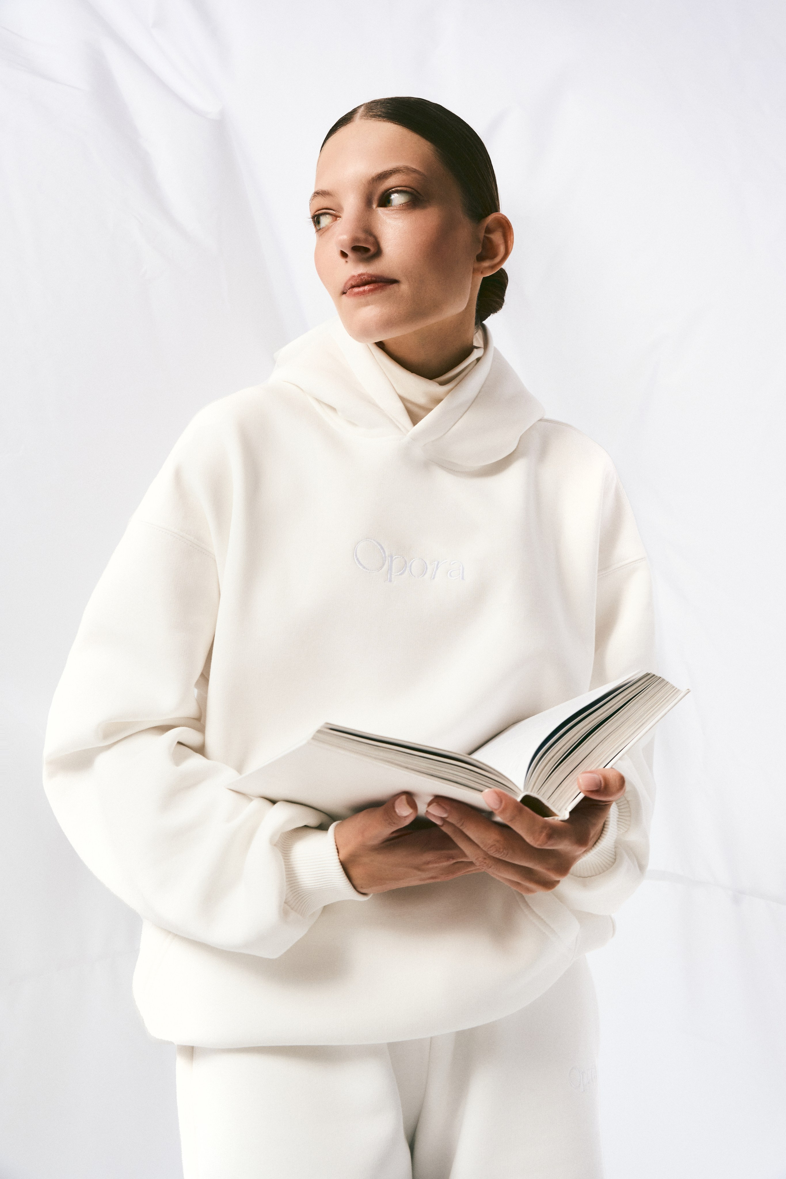 Opora. Фотограф для брендов, моделей и частных клиентов в Москве