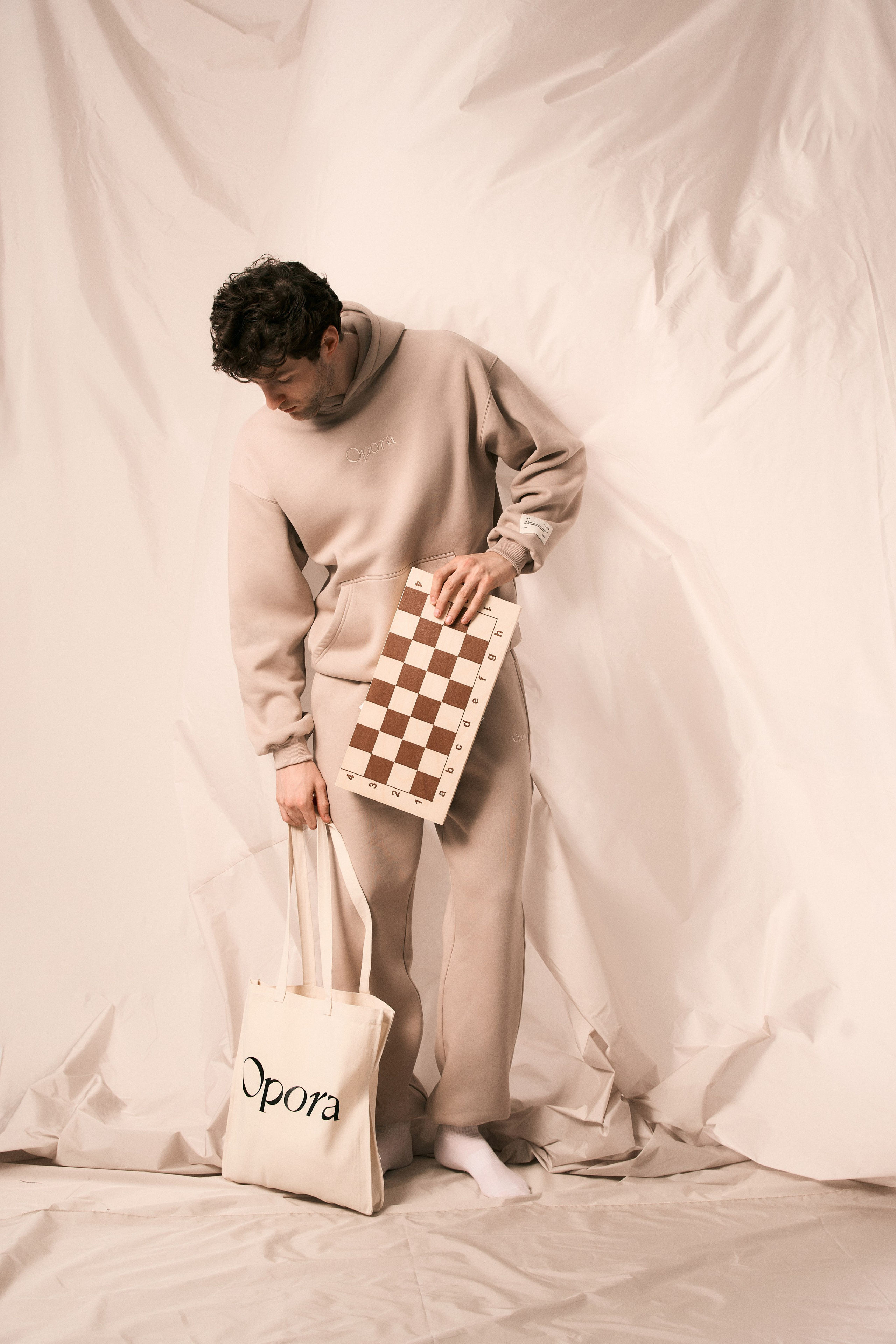 Opora. Фотограф для брендов, моделей и частных клиентов в Москве