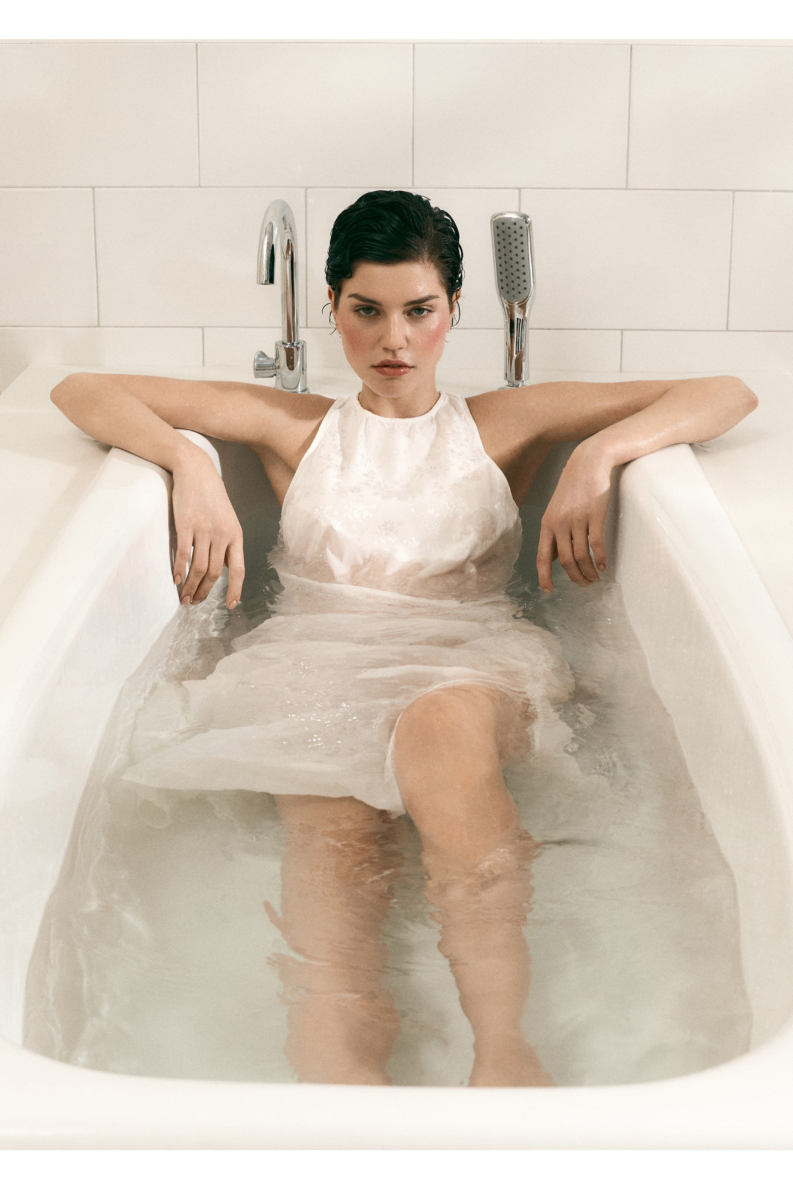 LOREPUA — рекламная съёмка. Фотограф для брендов, моделей и частных клиентов в Москве