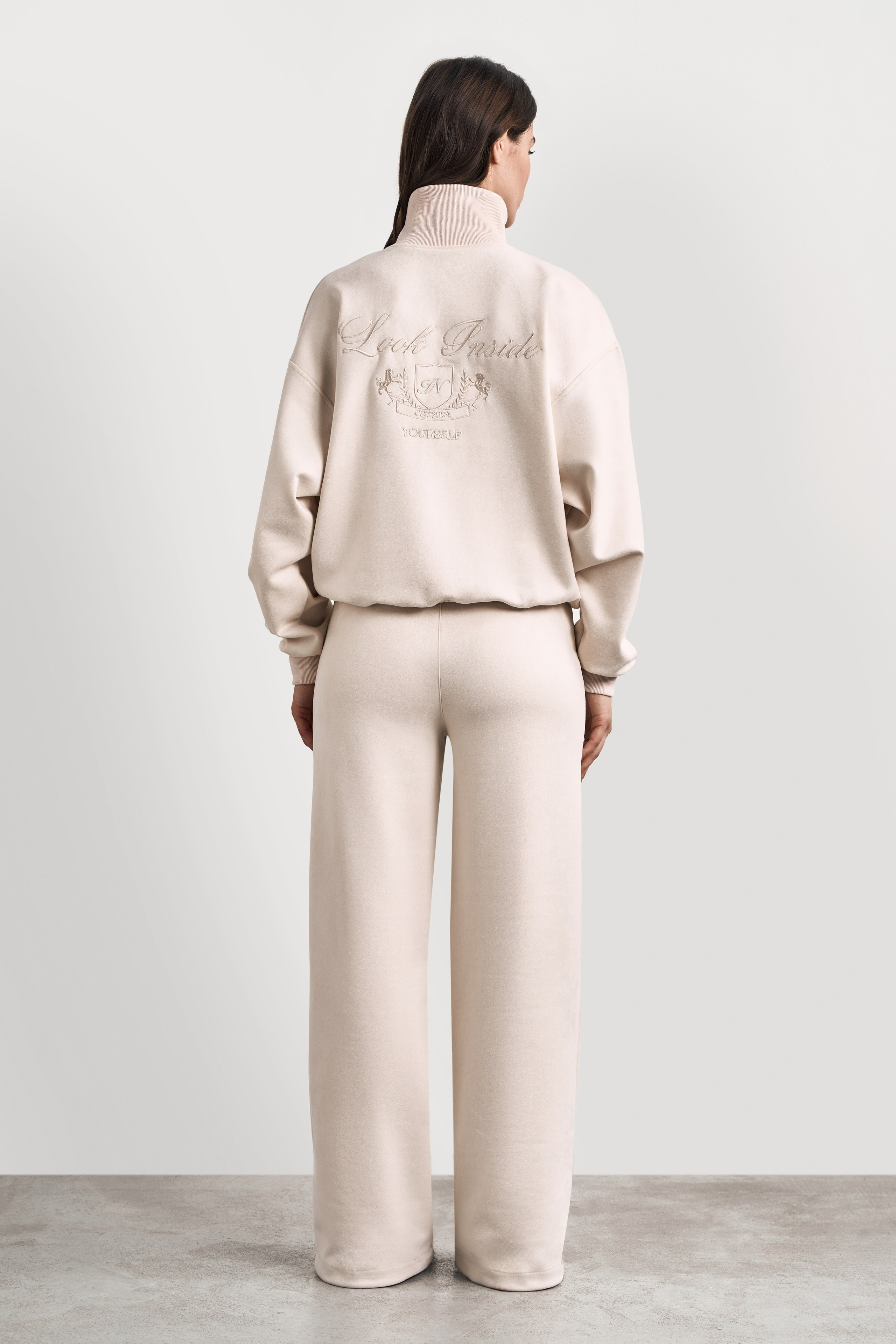 Look In. Фотограф для брендов, моделей и частных клиентов в Москве