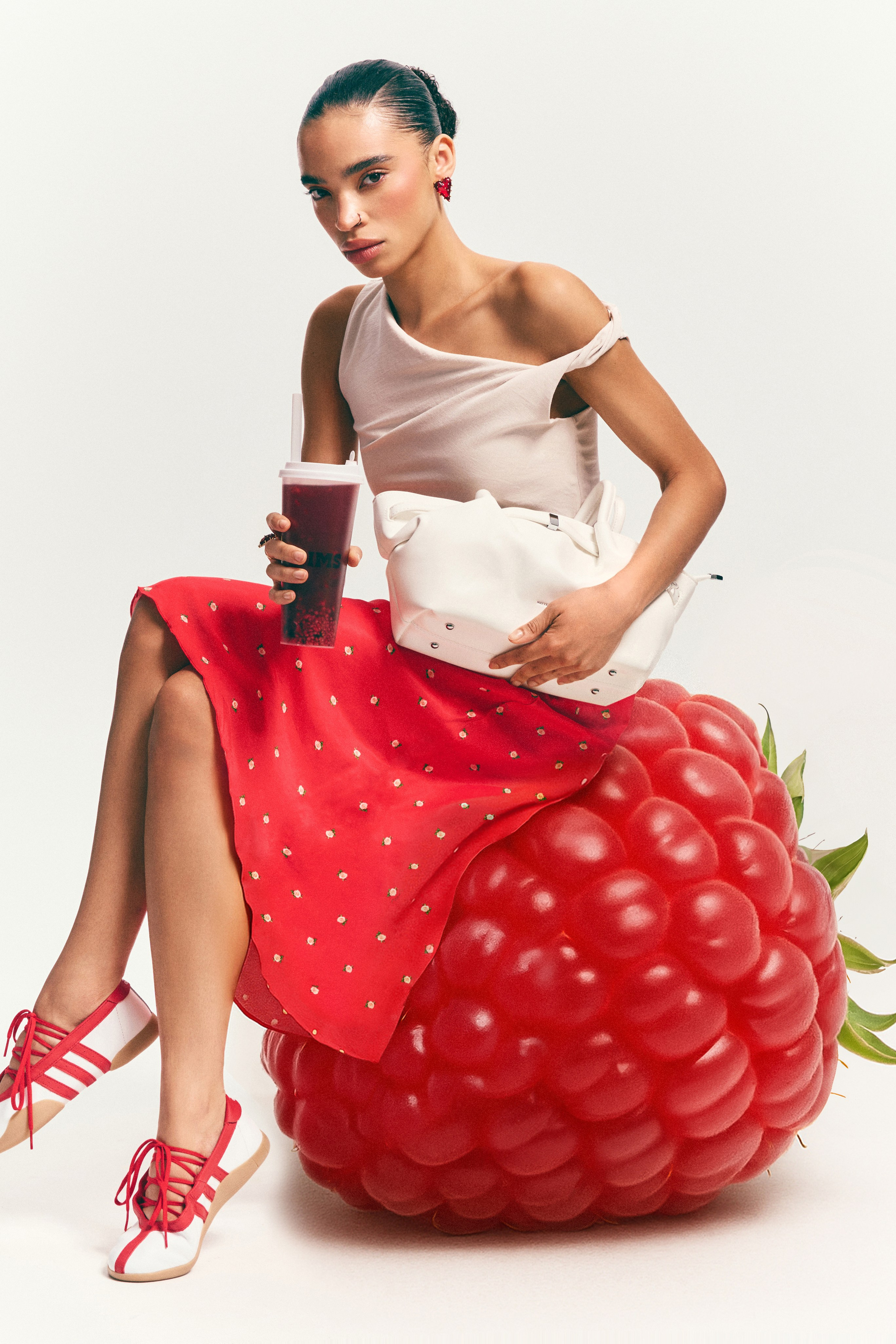 PIMS avg. Фотограф для брендов, моделей и частных клиентов в Москве