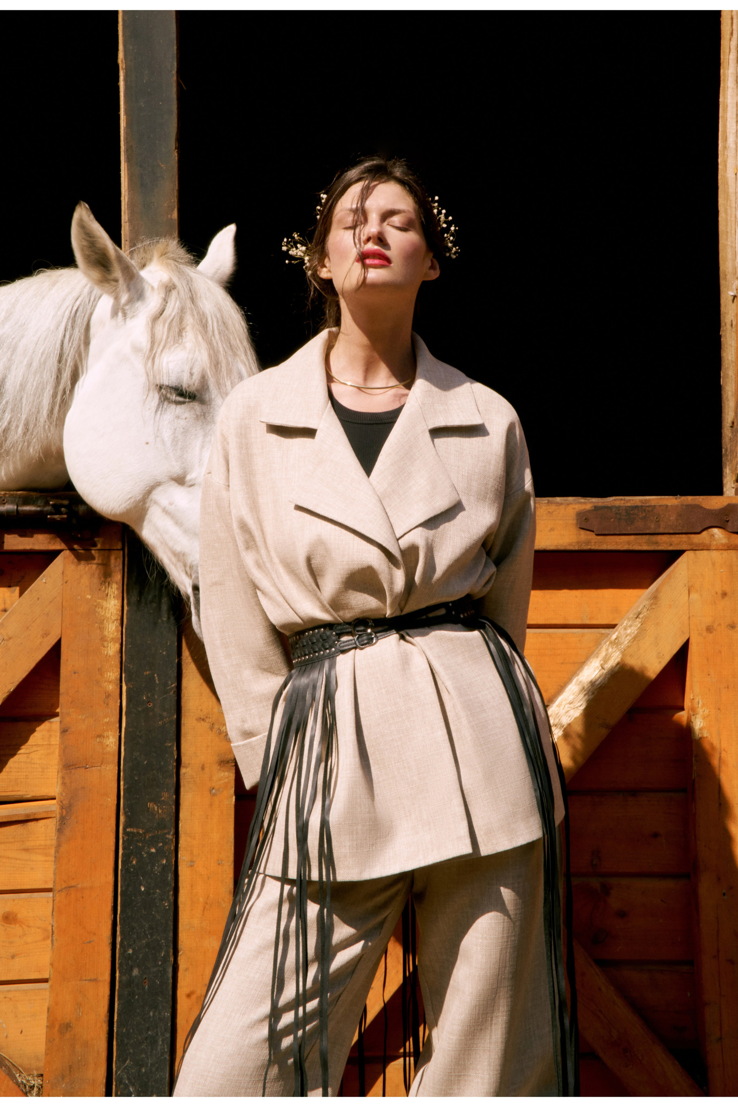 HORSE. Фотограф для брендов, моделей и частных клиентов в Москве