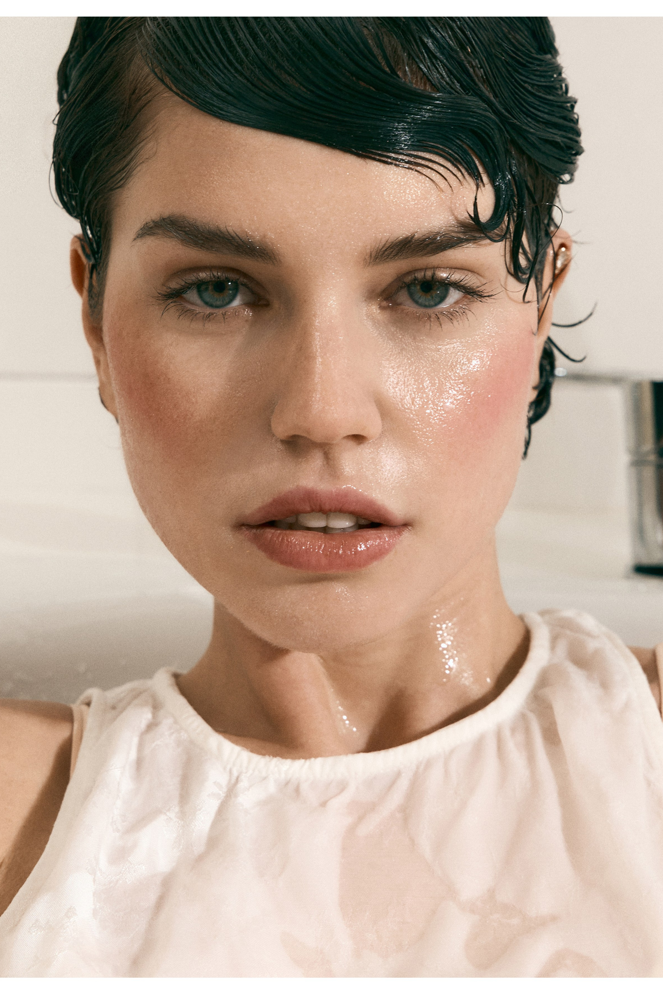 LOREPUA — рекламная съёмка. Фотограф для брендов, моделей и частных клиентов в Москве