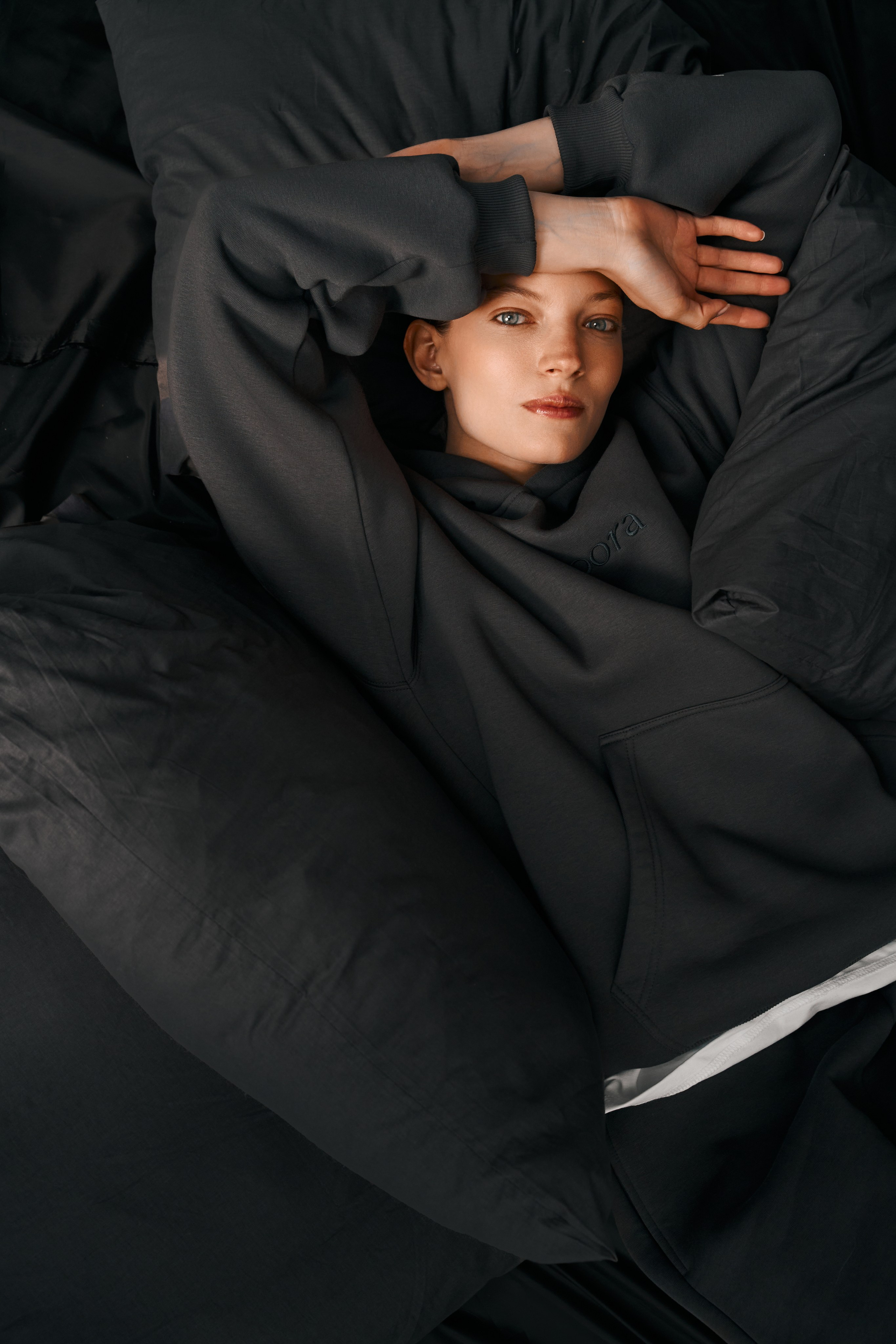 Opora. Фотограф для брендов, моделей и частных клиентов в Москве