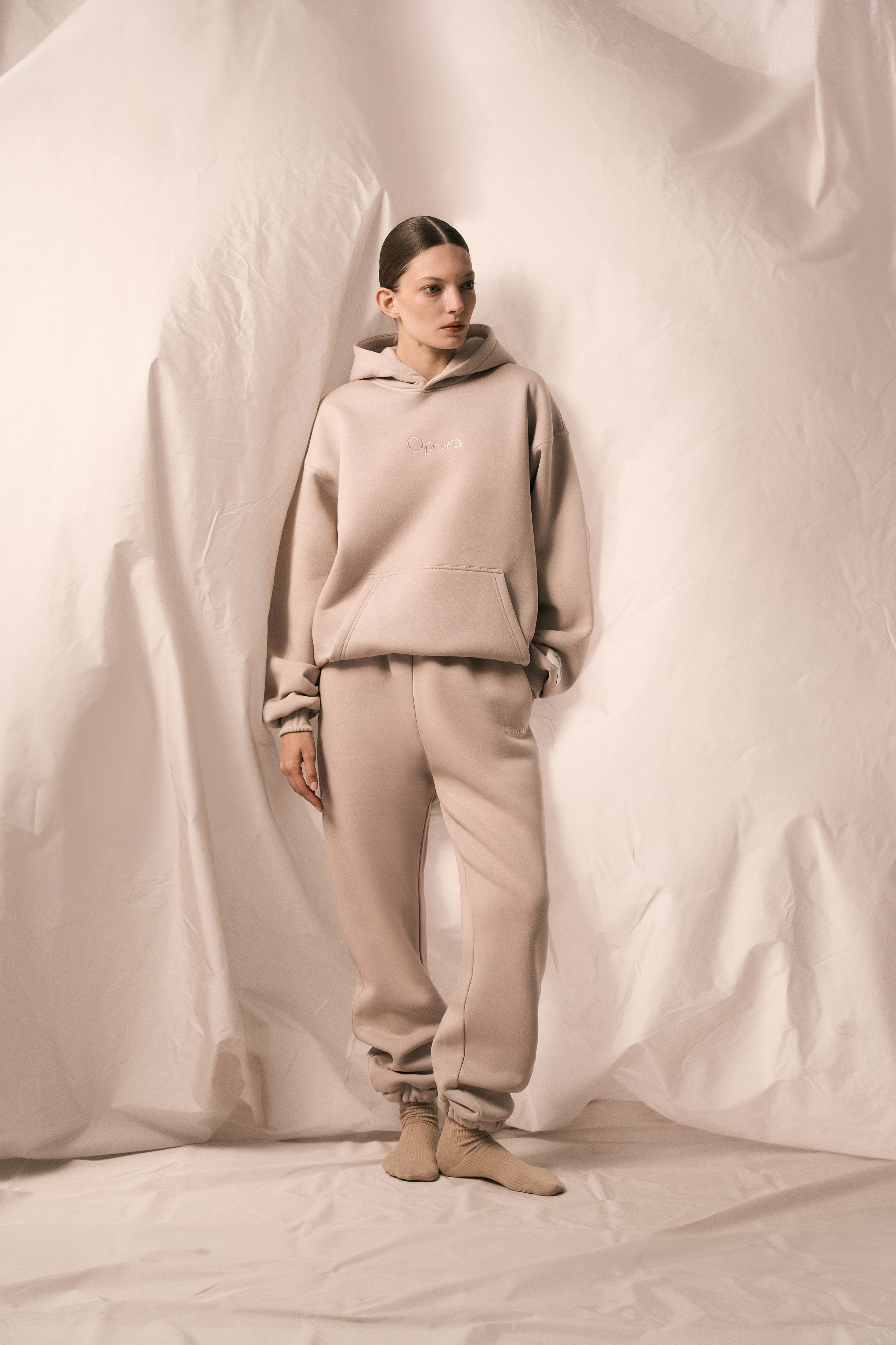 Opora. Фотограф для брендов, моделей и частных клиентов в Москве