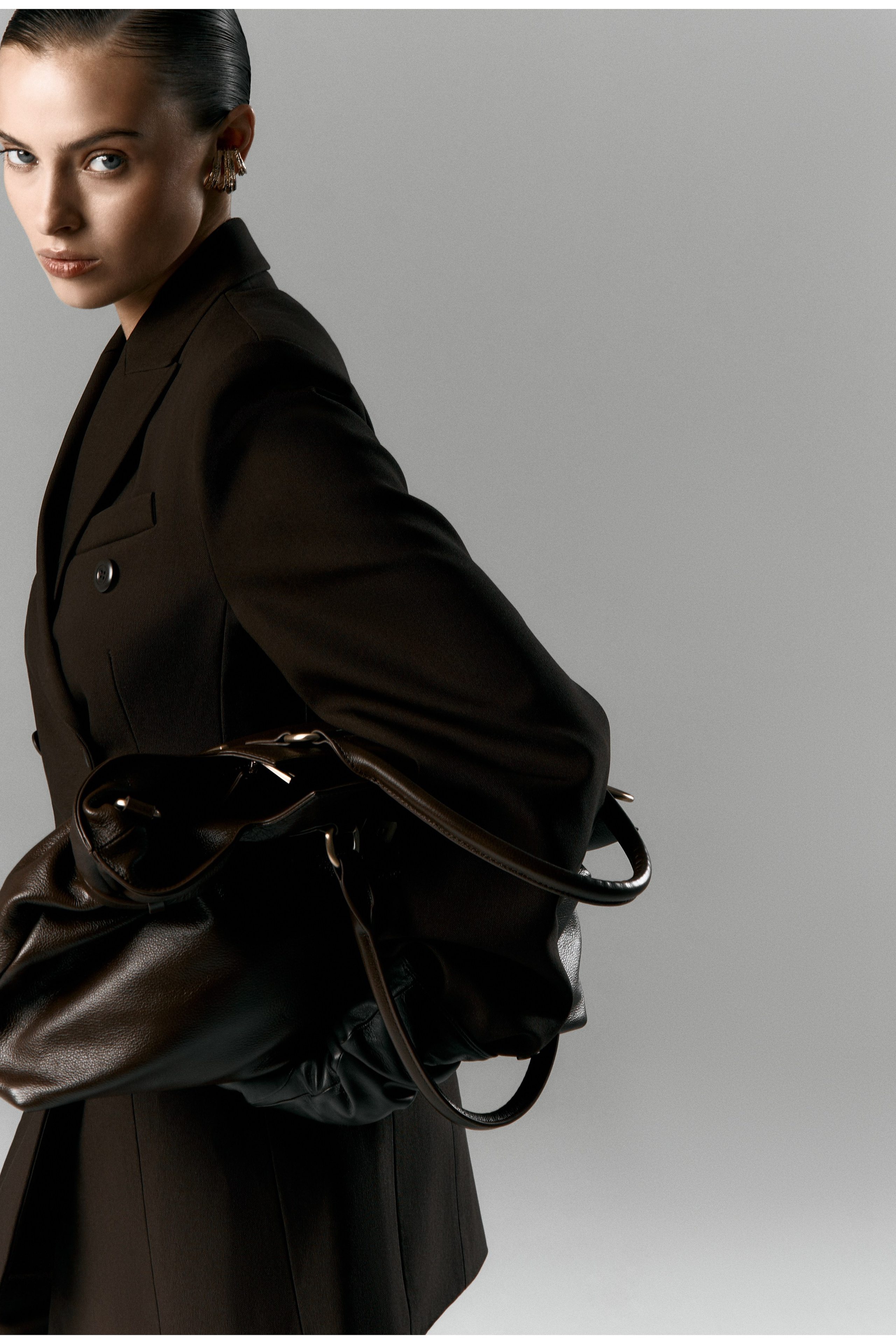 ARINA. Фотограф для брендов, моделей и частных клиентов в Москве