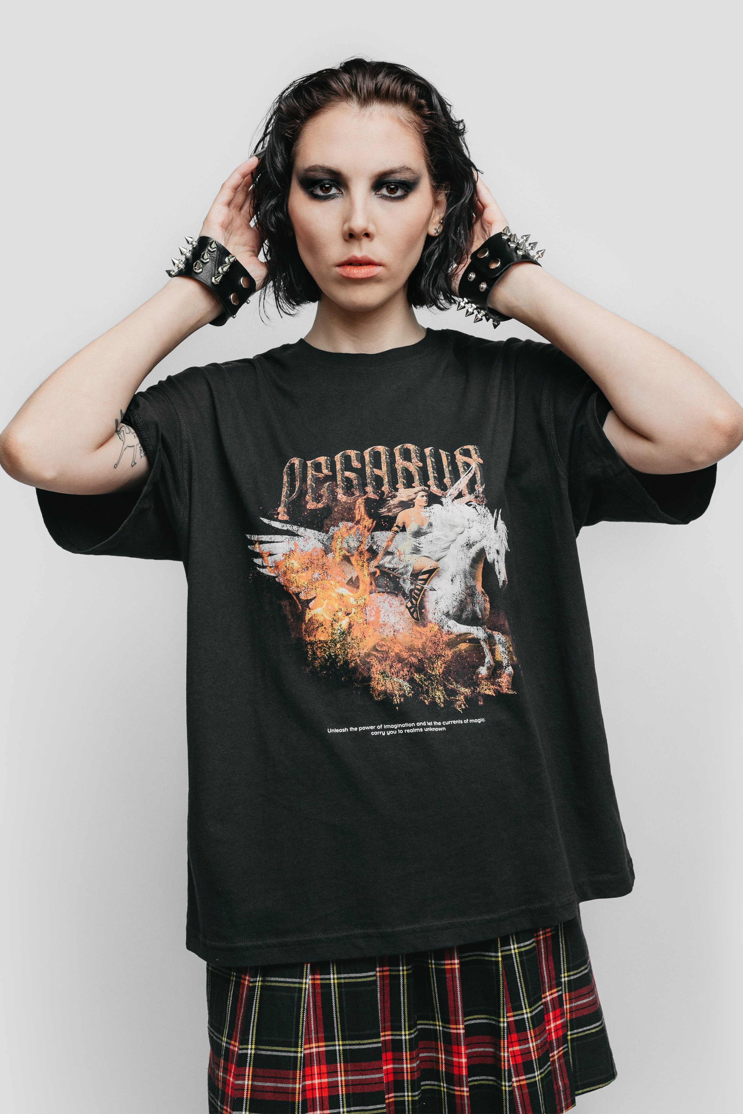 Crazy World. ВИЗУАЛЬНЫЙ КОНТЕНТ ДЛЯ ЭКСПЕРТОВ И БРЕНДОВ