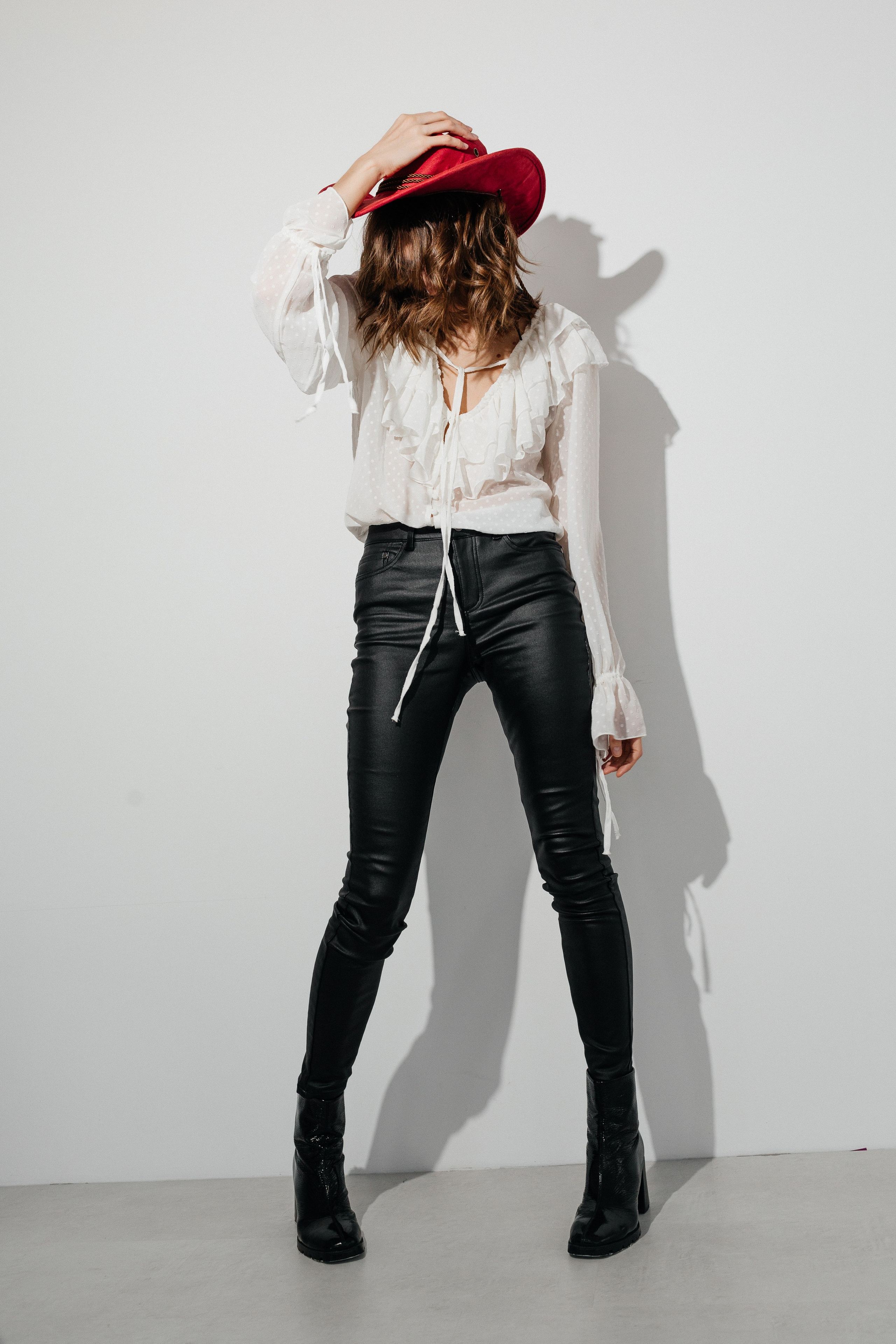 Фотосъемка каталога для маркетплейсов. ВИЗУАЛЬНЫЙ КОНТЕНТ ДЛЯ ЭКСПЕРТОВ И БРЕНДОВ