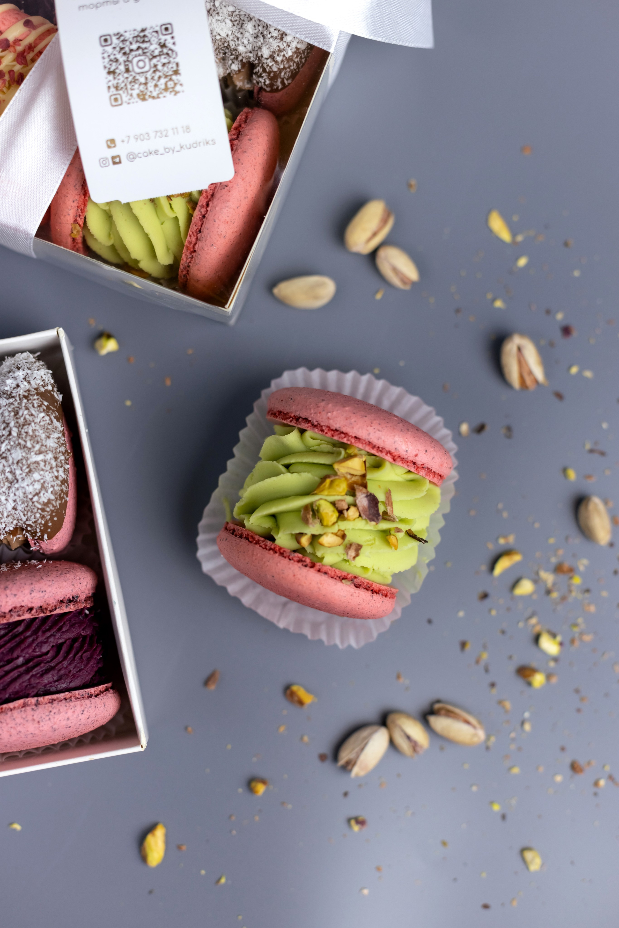 Пирожные макарунсы